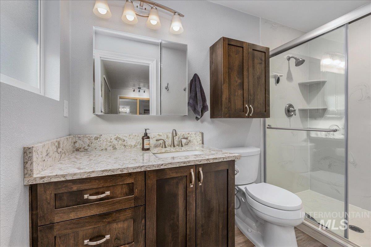 2887 S Snowflake Dr, Boise, Idaho 83706, 4 Bedrooms, 2.5 Bathrooms, Residential For Sale, Price $800,000,MLS 98999886