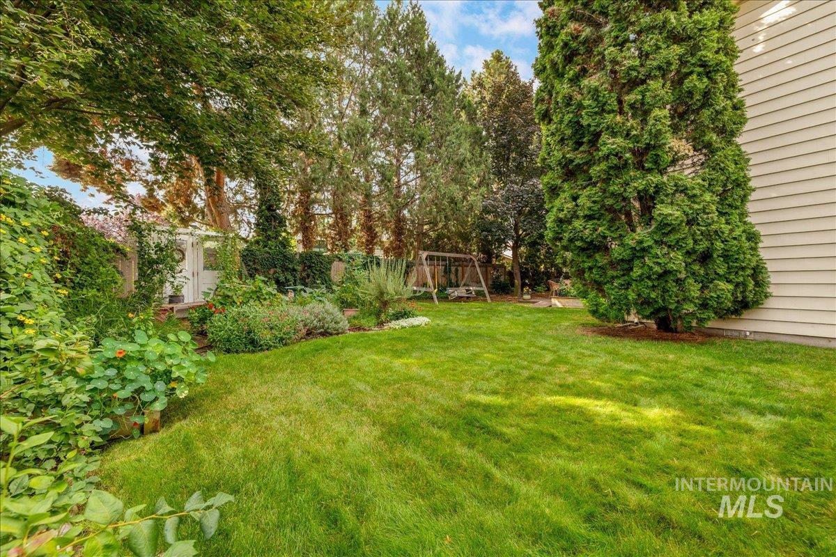 2887 S Snowflake Dr, Boise, Idaho 83706, 4 Bedrooms, 2.5 Bathrooms, Residential For Sale, Price $800,000,MLS 98999886