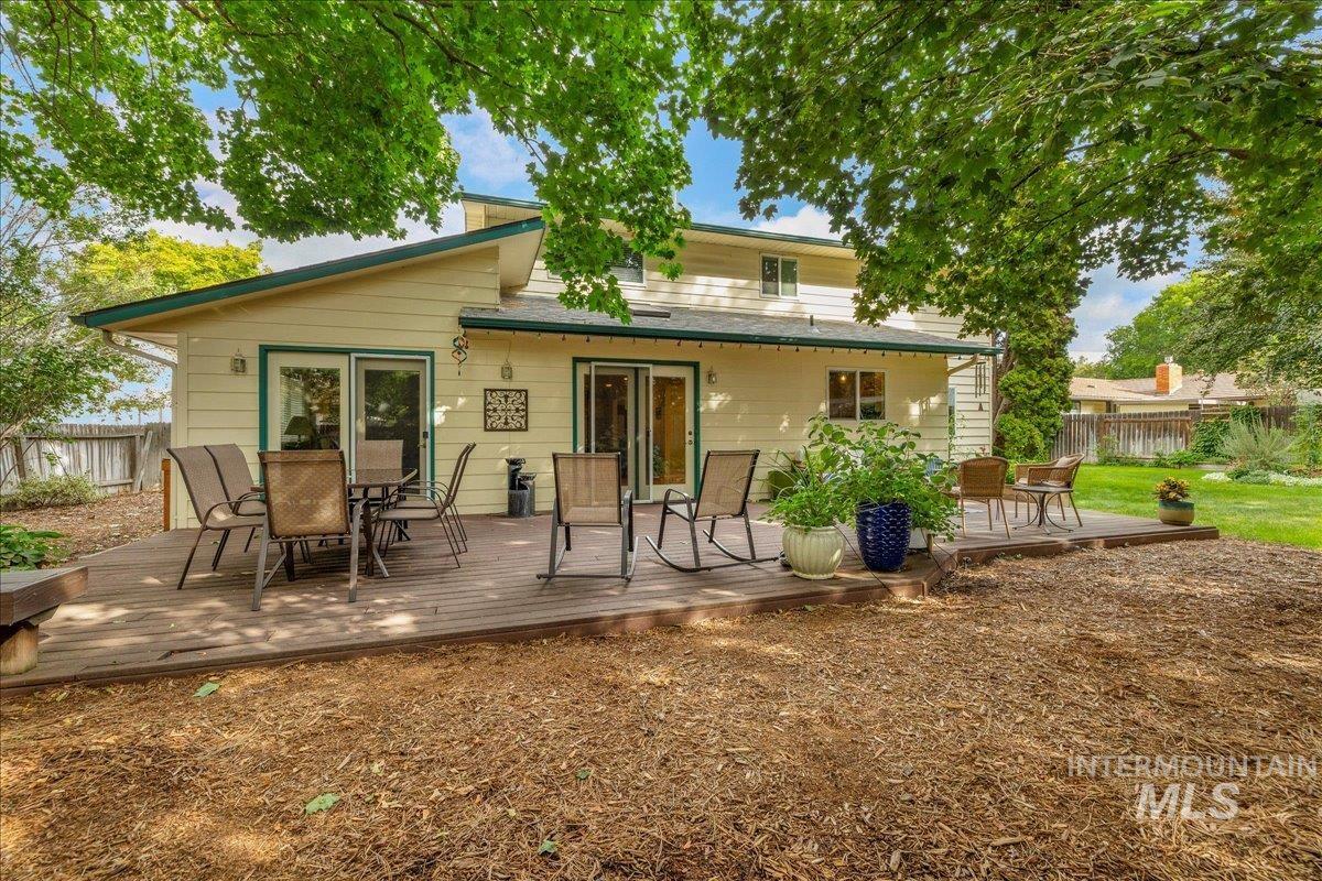 2887 S Snowflake Dr, Boise, Idaho 83706, 4 Bedrooms, 2.5 Bathrooms, Residential For Sale, Price $800,000,MLS 98999886