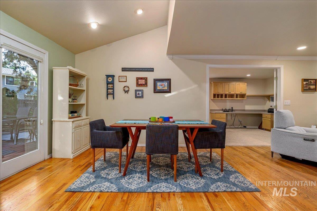 2887 S Snowflake Dr, Boise, Idaho 83706, 4 Bedrooms, 2.5 Bathrooms, Residential For Sale, Price $800,000,MLS 98999886
