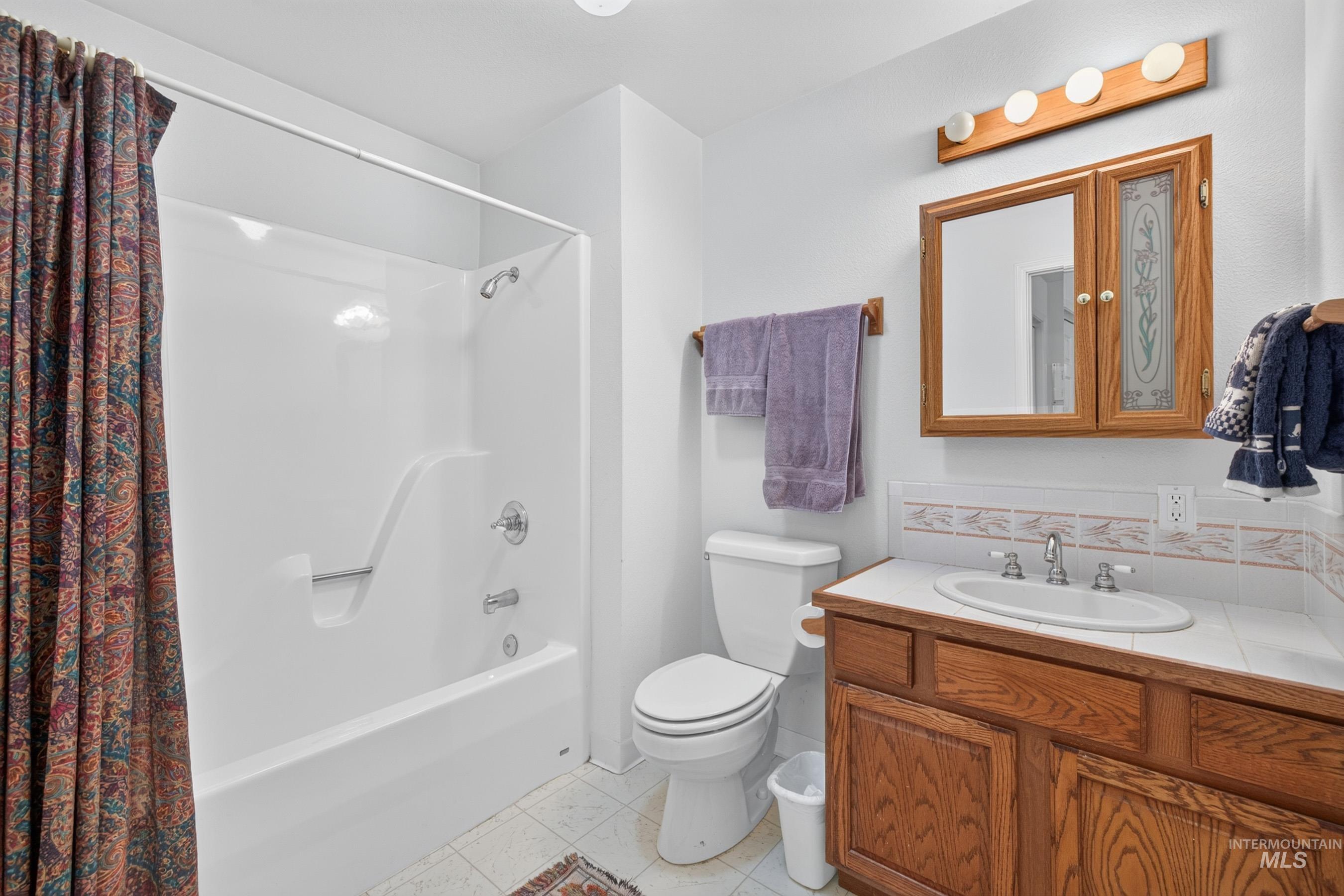 918 Fairway Drive, McCall, Idaho 83634, 3 Bedrooms, 2.5 Bathrooms, Residential For Sale, Price $899,000, 98999890