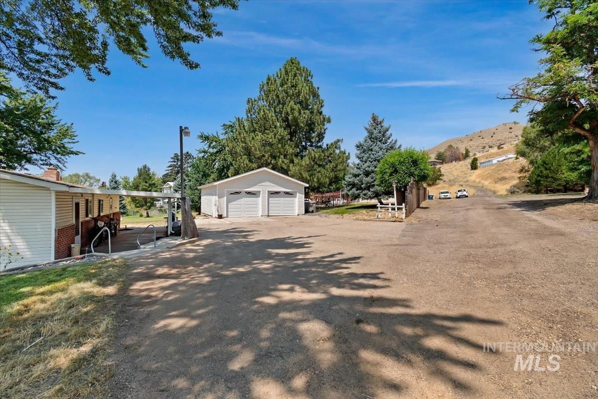 5810 W Hill Rd, Boise, Idaho 83703, 3 Bedrooms, 2 Bathrooms, Residential For Sale, Price $645,000,MLS 98999893