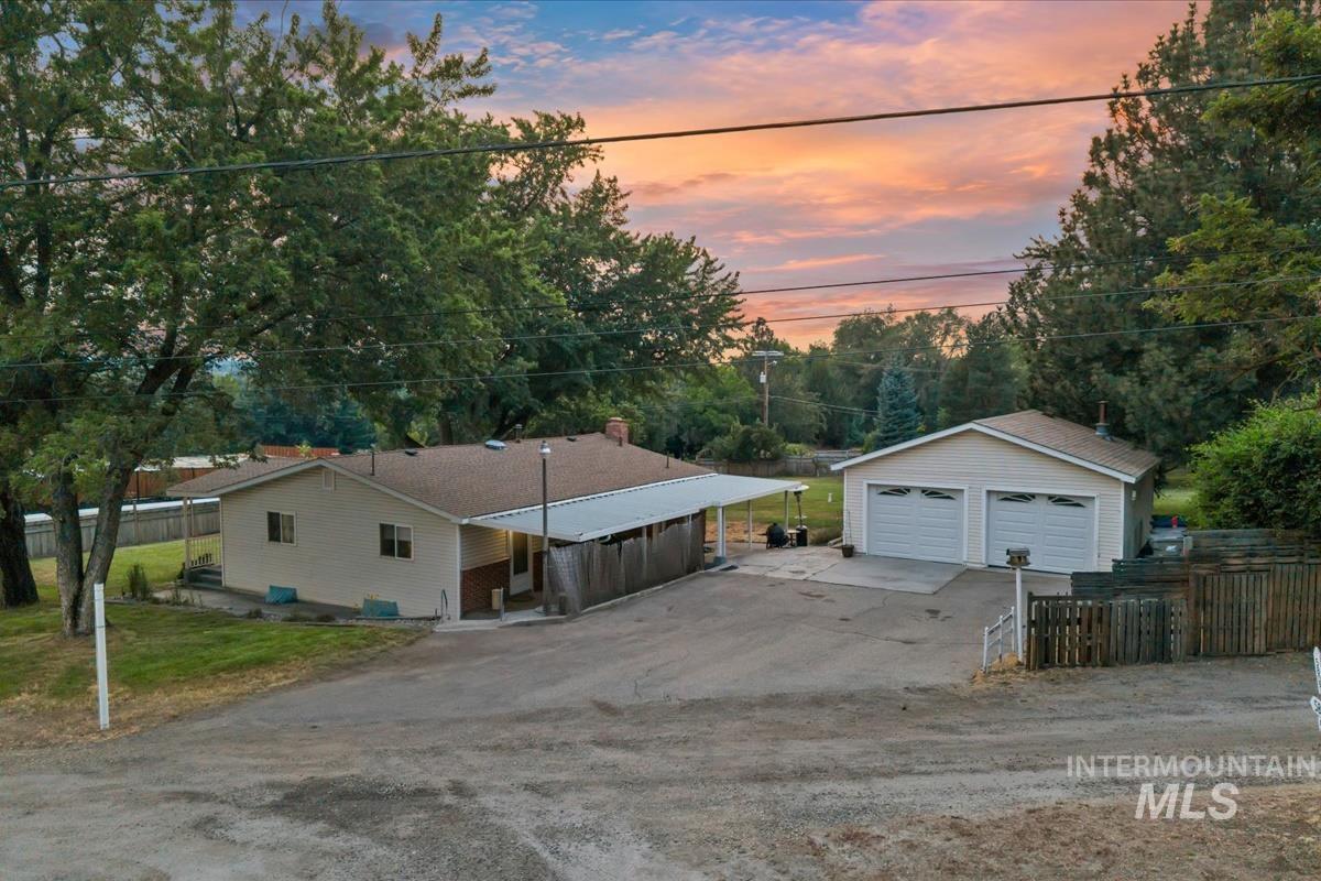 5810 W Hill Rd, Boise, Idaho 83703, 3 Bedrooms, 2 Bathrooms, Residential For Sale, Price $645,000,MLS 98999893