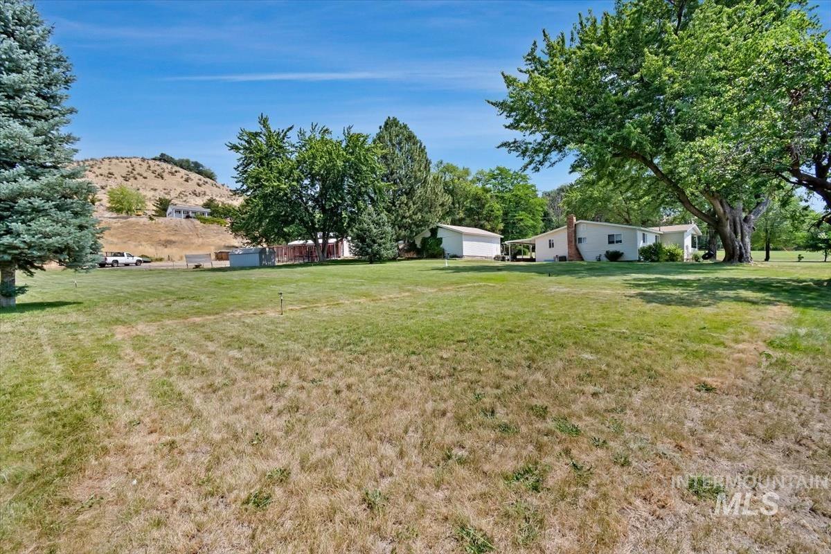 5810 W Hill Rd, Boise, Idaho 83703, 3 Bedrooms, 2 Bathrooms, Residential For Sale, Price $645,000,MLS 98999893