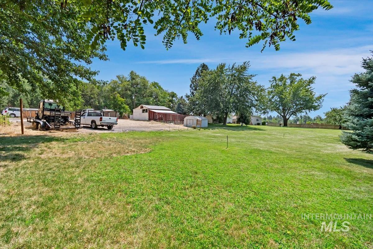 5810 W Hill Rd, Boise, Idaho 83703, 3 Bedrooms, 2 Bathrooms, Residential For Sale, Price $645,000,MLS 98999893
