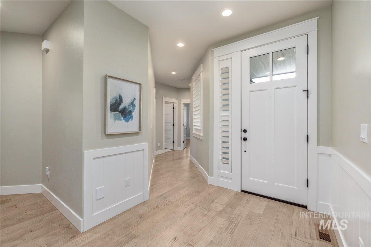 1768 N Annadale Way, Eagle, Idaho 83616, 5 Bedrooms, 4.5 Bathrooms, Residential For Sale, Price $1,099,900, 98999895