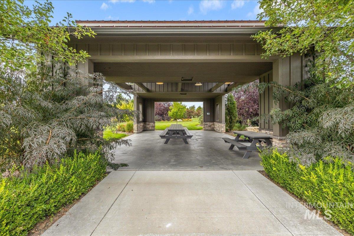 1768 N Annadale Way, Eagle, Idaho 83616, 5 Bedrooms, 4.5 Bathrooms, Residential For Sale, Price $1,099,900, 98999895