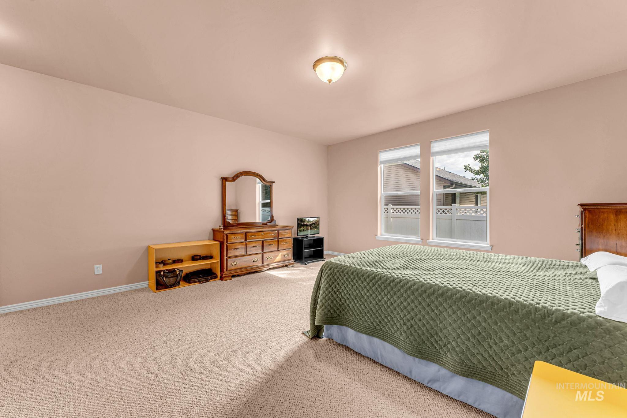 2002 Park View Dr, Twin Falls, Idaho 83301, 4 Bedrooms, 2 Bathrooms, Residential For Sale, Price $511,000,MLS 98999896