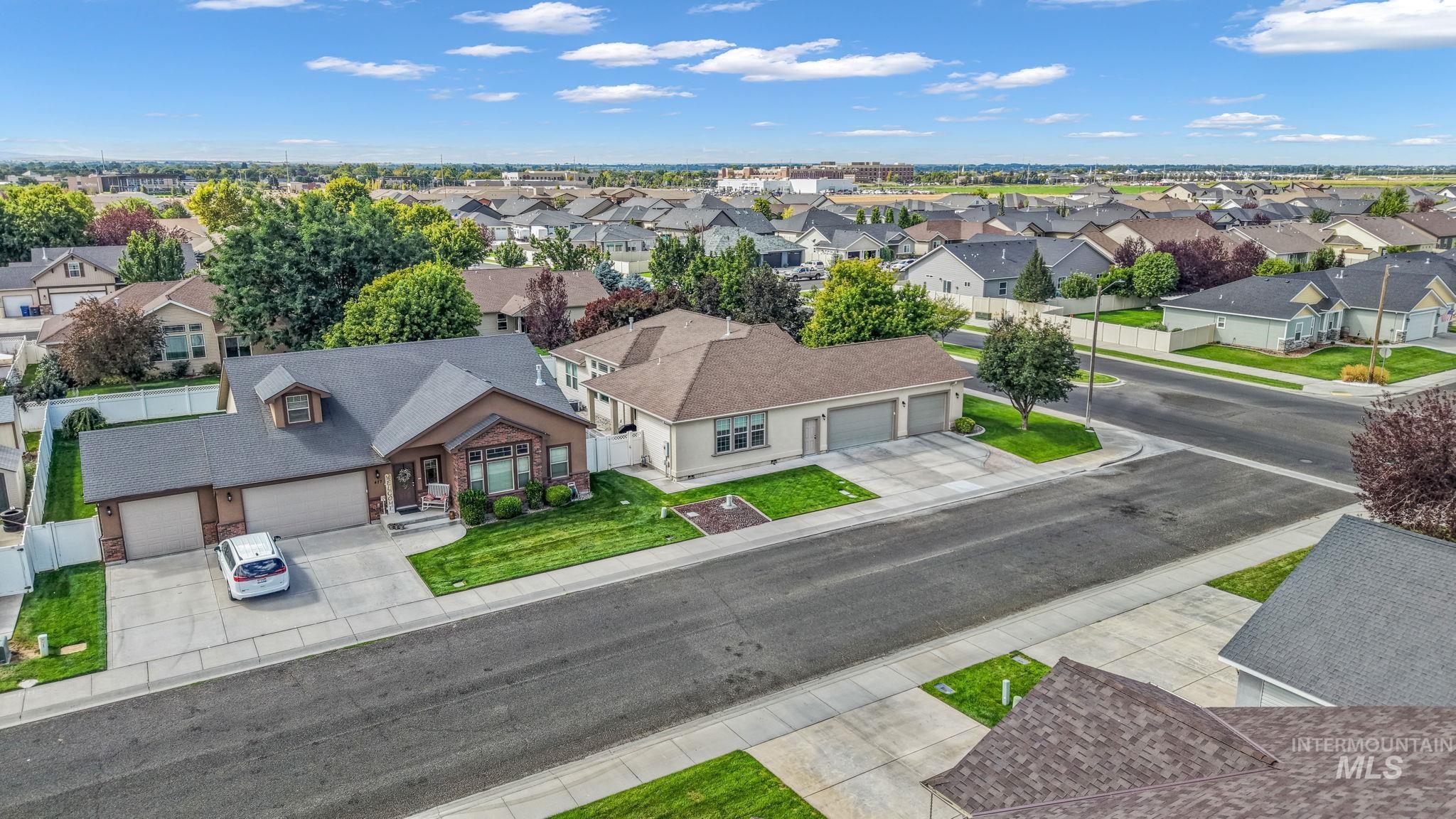 2002 Park View Dr, Twin Falls, Idaho 83301, 4 Bedrooms, 2 Bathrooms, Residential For Sale, Price $511,000,MLS 98999896