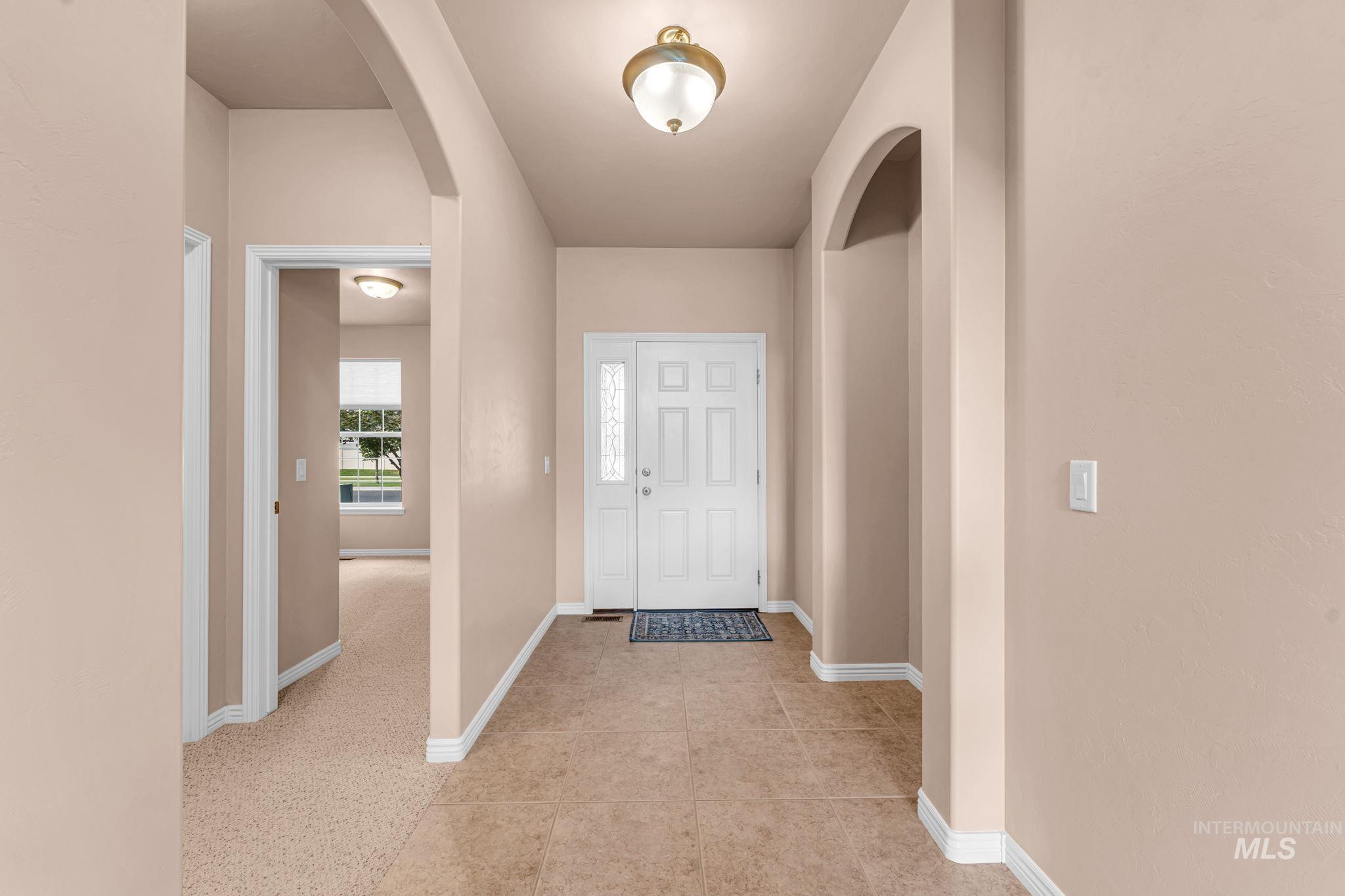 2002 Park View Dr, Twin Falls, Idaho 83301, 4 Bedrooms, 2 Bathrooms, Residential For Sale, Price $511,000,MLS 98999896