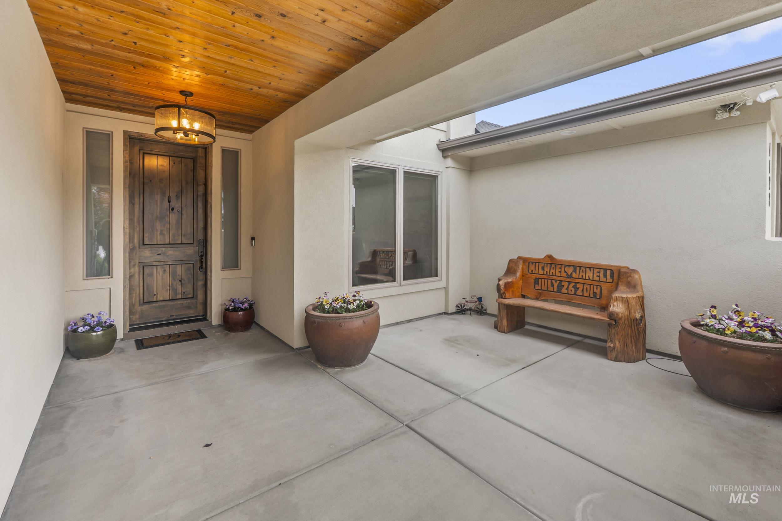 4128 W Bolton Dr, Eagle, Idaho 83616, 3 Bedrooms, 2.5 Bathrooms, Residential For Sale, Price $935,000, 98999897