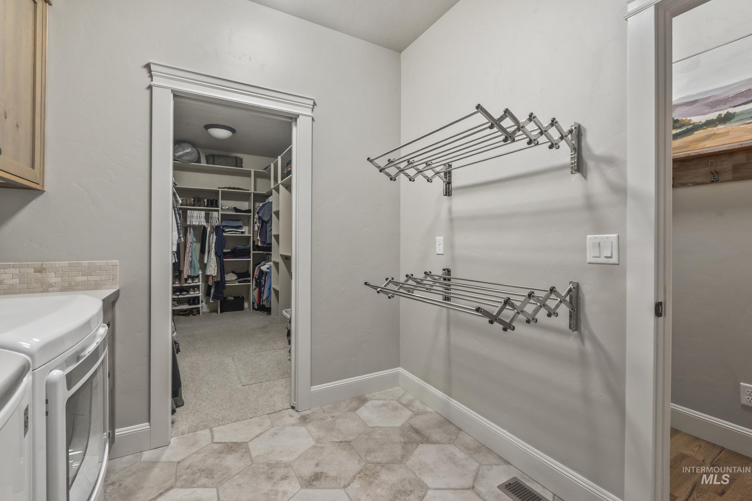 4128 W Bolton Dr, Eagle, Idaho 83616, 3 Bedrooms, 2.5 Bathrooms, Residential For Sale, Price $935,000, 98999897