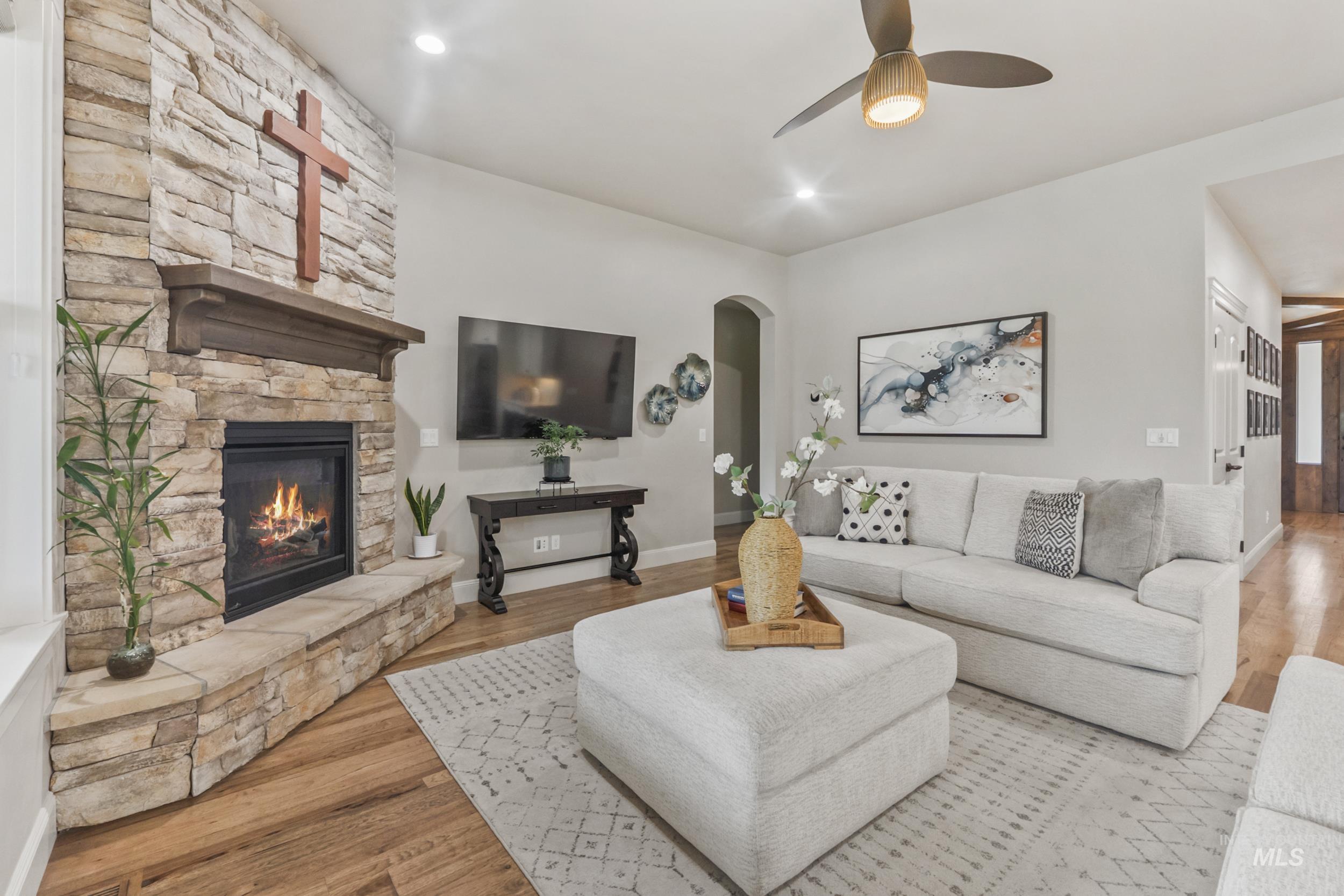 4128 W Bolton Dr, Eagle, Idaho 83616, 3 Bedrooms, 2.5 Bathrooms, Residential For Sale, Price $935,000, 98999897