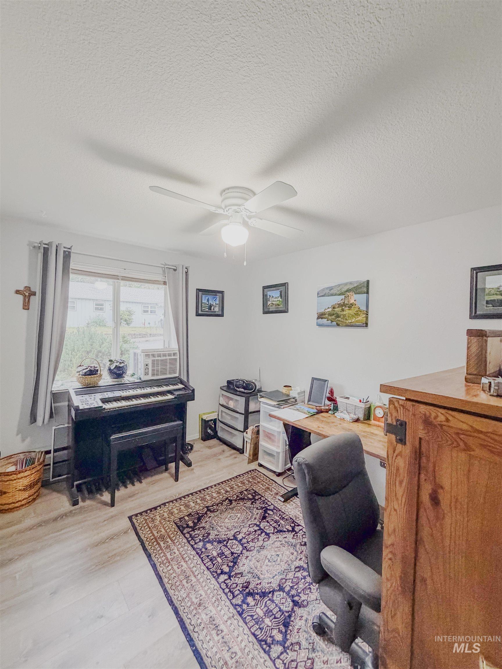 12779 Hartford, Orofino, Idaho 83544, 3 Bedrooms, 1 Bathroom, Residential For Sale, Price $200,000, 98999899