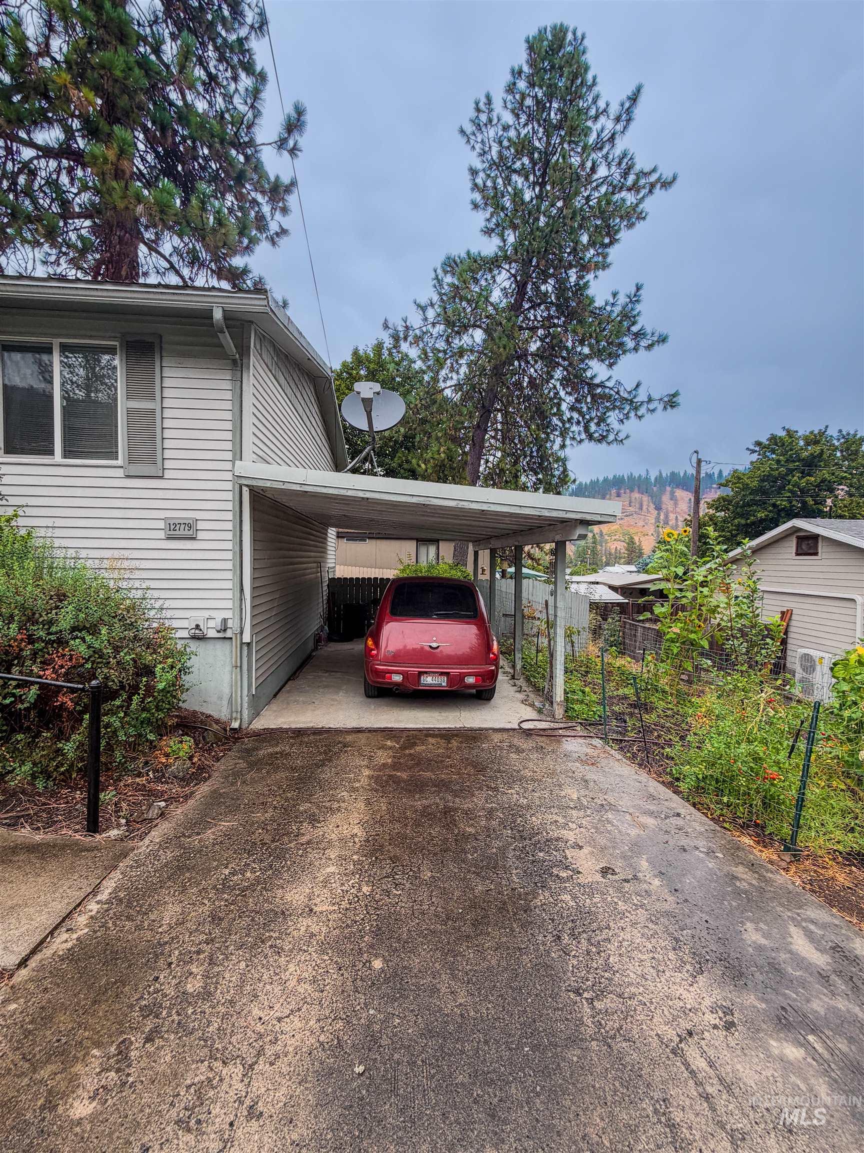 12779 Hartford, Orofino, Idaho 83544, 3 Bedrooms, 1 Bathroom, Residential For Sale, Price $200,000, 98999899