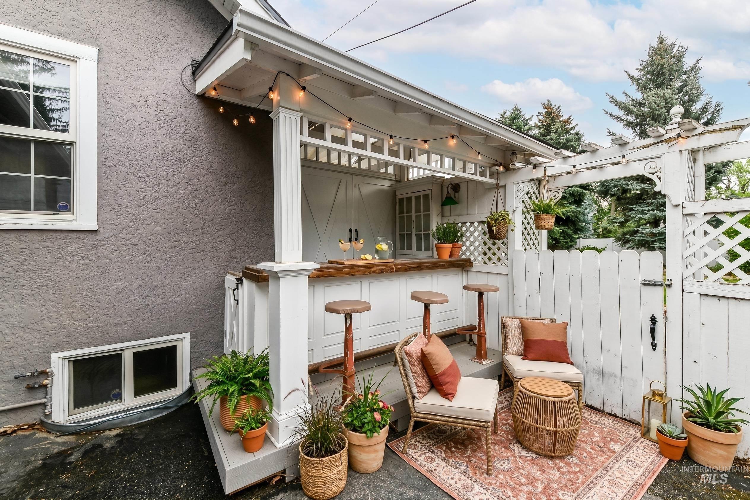 2721 W Cassia St, Boise, Idaho 83705, 4 Bedrooms, 2 Bathrooms, Residential For Sale, Price $605,000, 98999900