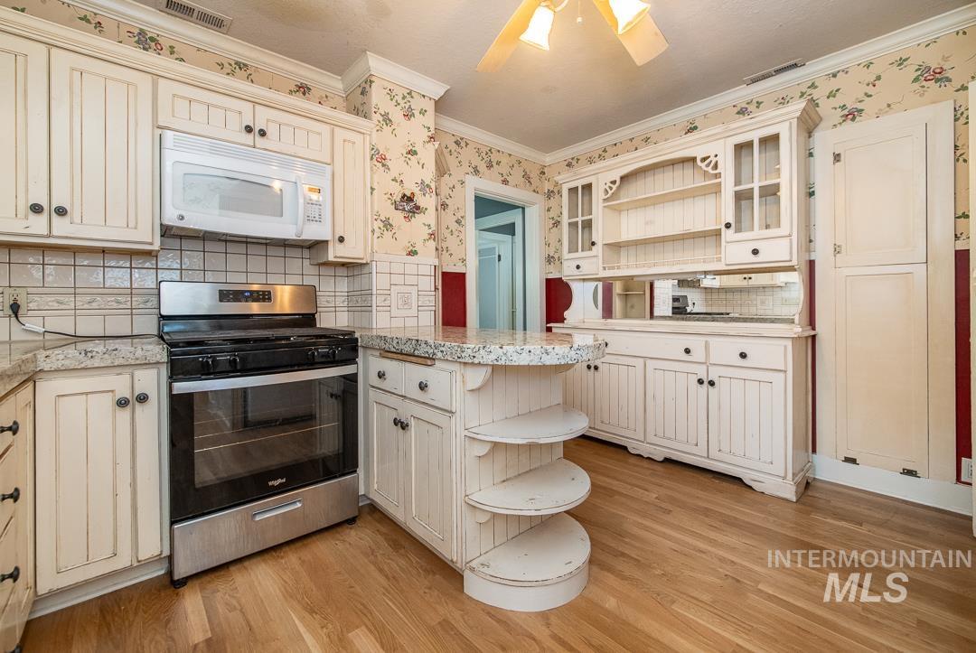 2721 W Cassia St, Boise, Idaho 83705, 4 Bedrooms, 2 Bathrooms, Residential For Sale, Price $605,000, 98999900
