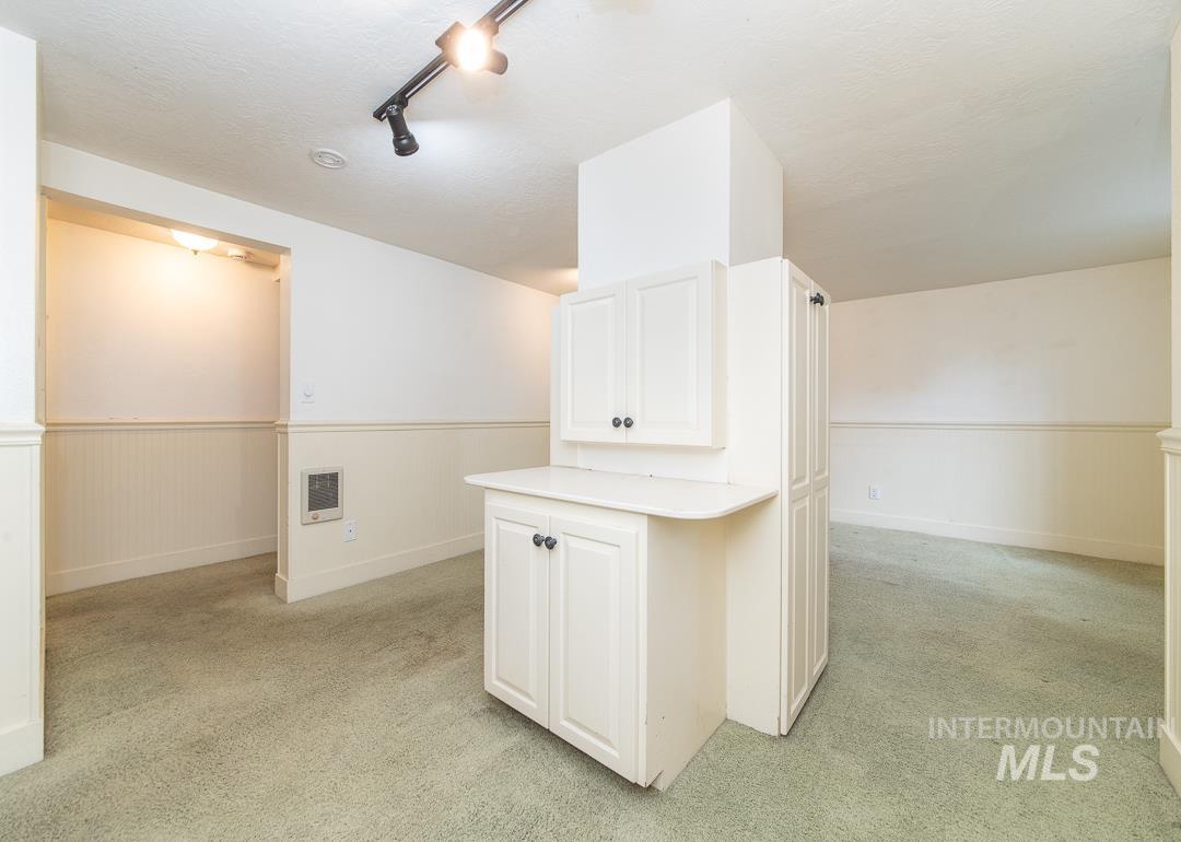 2721 W Cassia St, Boise, Idaho 83705, 4 Bedrooms, 2 Bathrooms, Residential For Sale, Price $605,000, 98999900