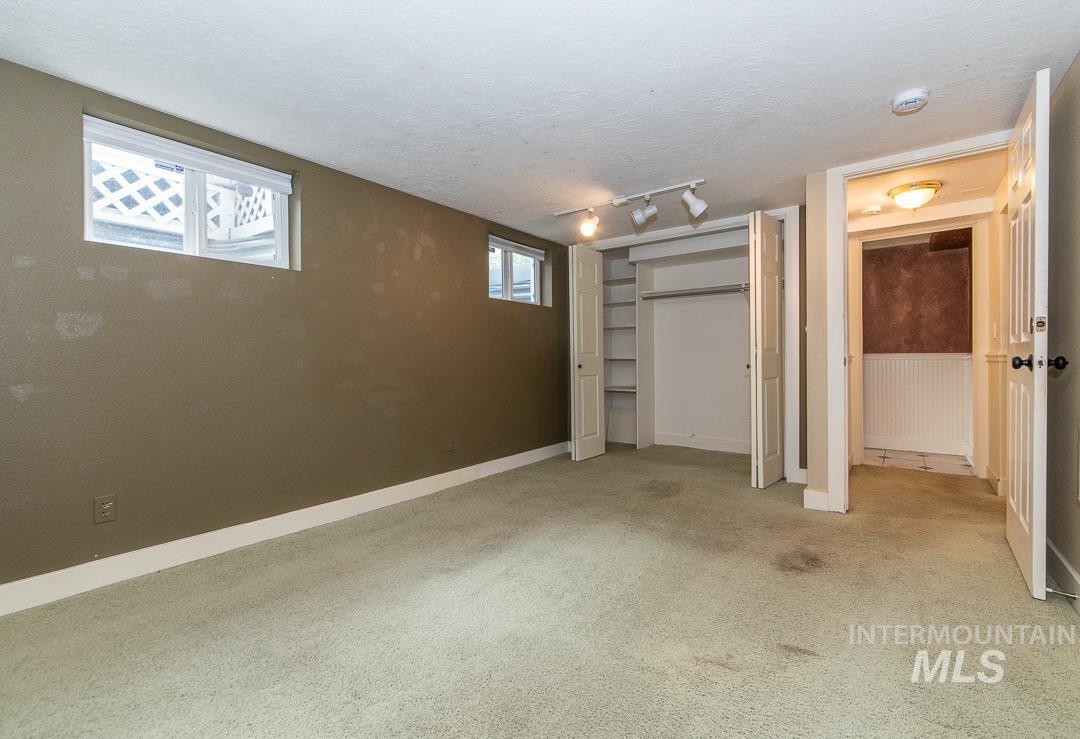 2721 W Cassia St, Boise, Idaho 83705, 4 Bedrooms, 2 Bathrooms, Residential For Sale, Price $605,000, 98999900