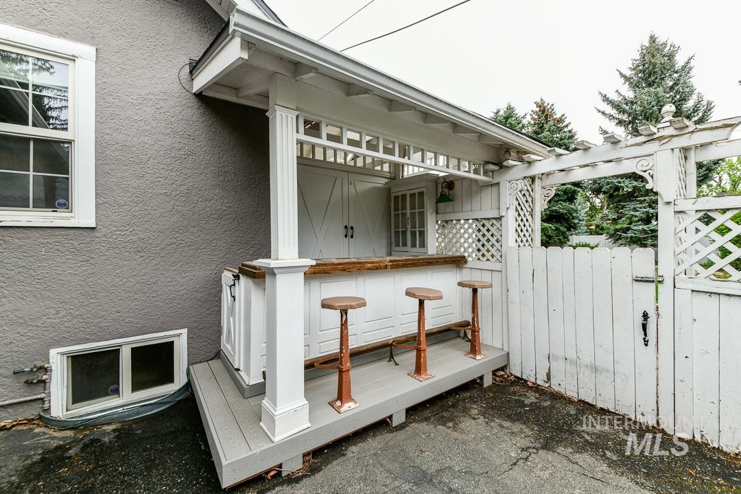 2721 W Cassia St, Boise, Idaho 83705, 4 Bedrooms, 2 Bathrooms, Residential For Sale, Price $605,000, 98999900