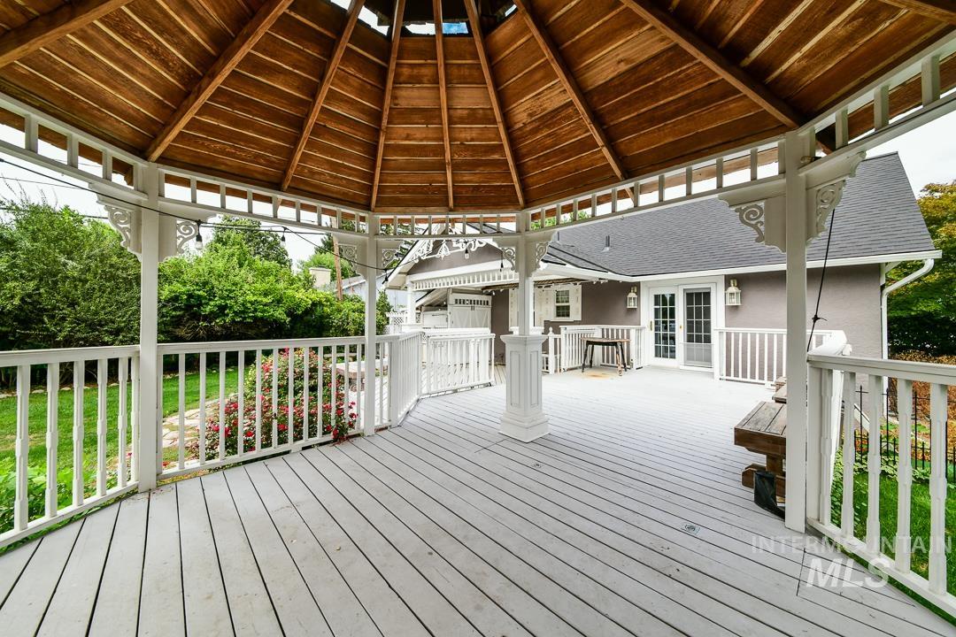 2721 W Cassia St, Boise, Idaho 83705, 4 Bedrooms, 2 Bathrooms, Residential For Sale, Price $605,000, 98999900