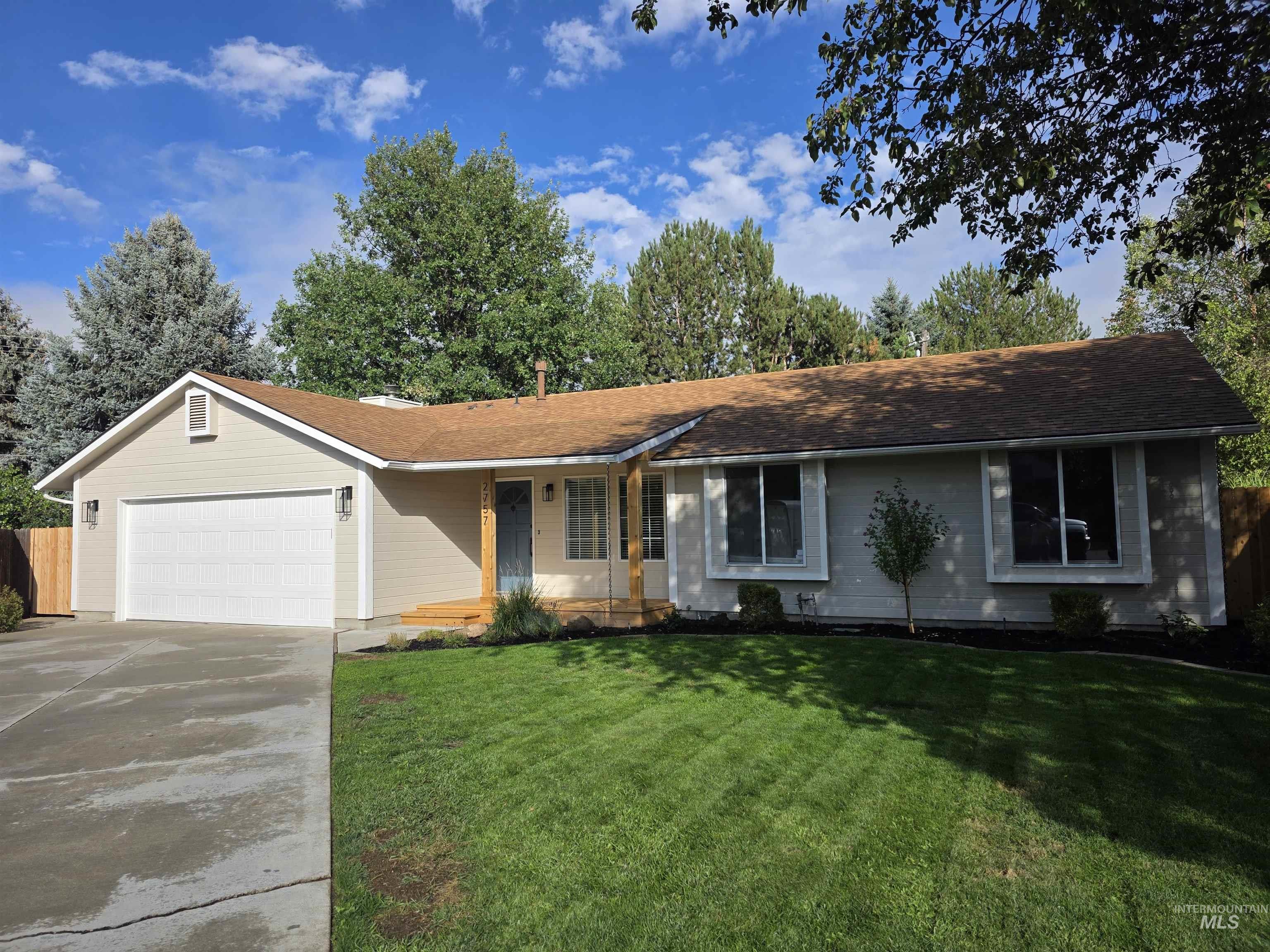 2757 E Boston Ct., Boise, Idaho 83706, 3 Bedrooms, 2 Bathrooms, Residential For Sale, Price $549,000, 98999903