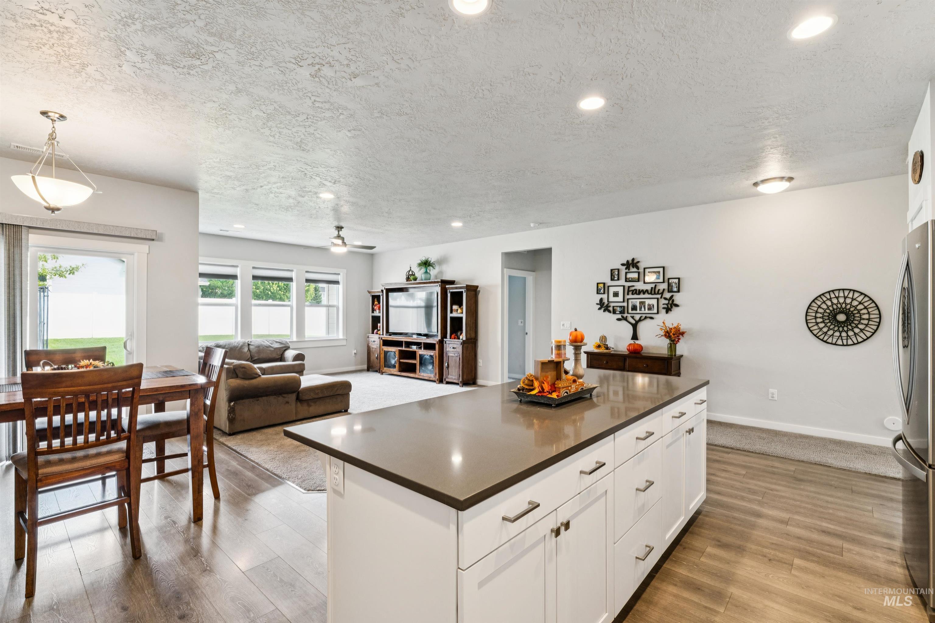 188 N Bay Haven Ave, Kuna, Idaho 83634, 3 Bedrooms, 2 Bathrooms, Residential For Sale, Price $418,000, 98999904