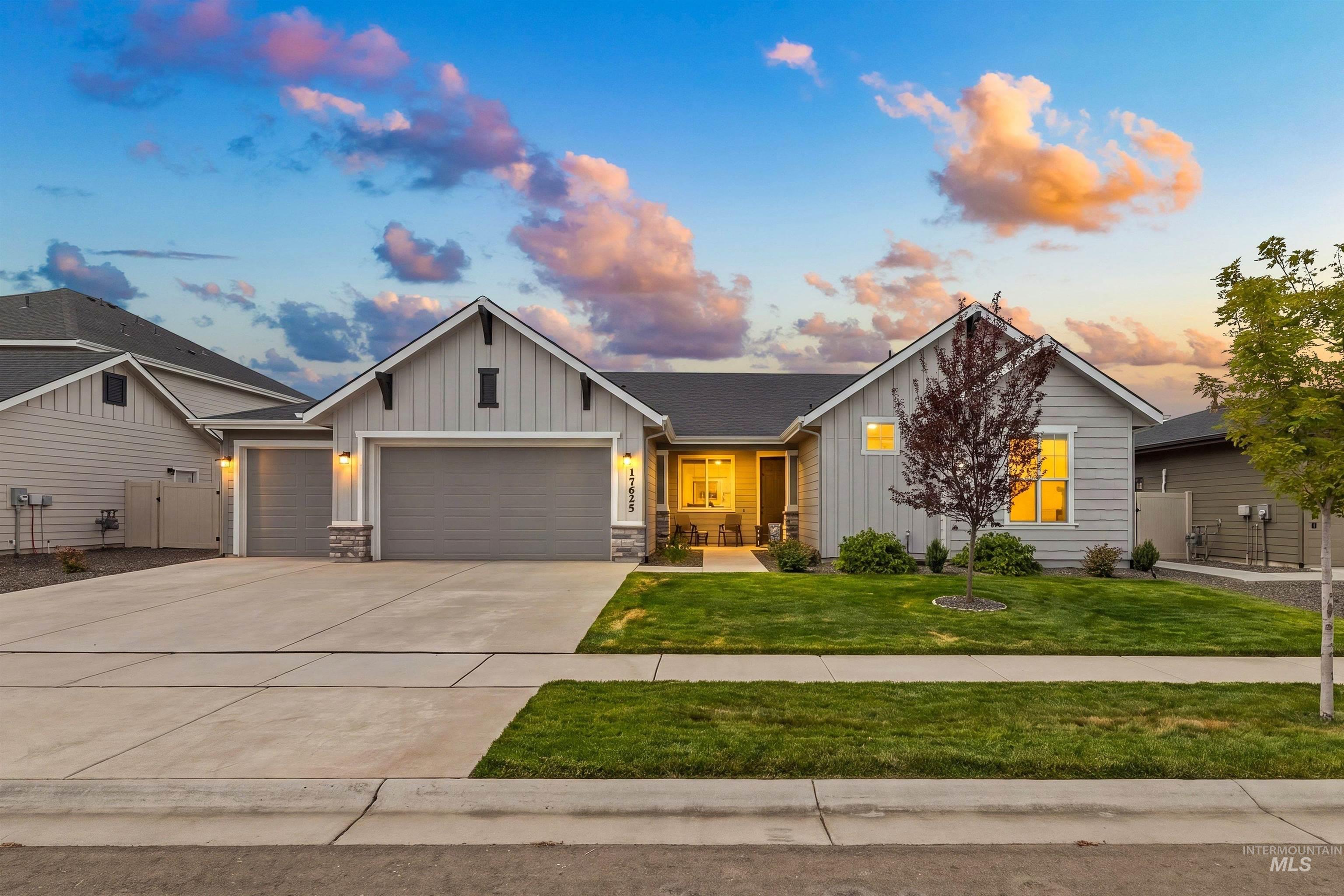 17625 N El Dorado Ave, Nampa, Idaho 83687, 3 Bedrooms, 2.5 Bathrooms, Residential For Sale, Price $675,000,MLS 98999905
