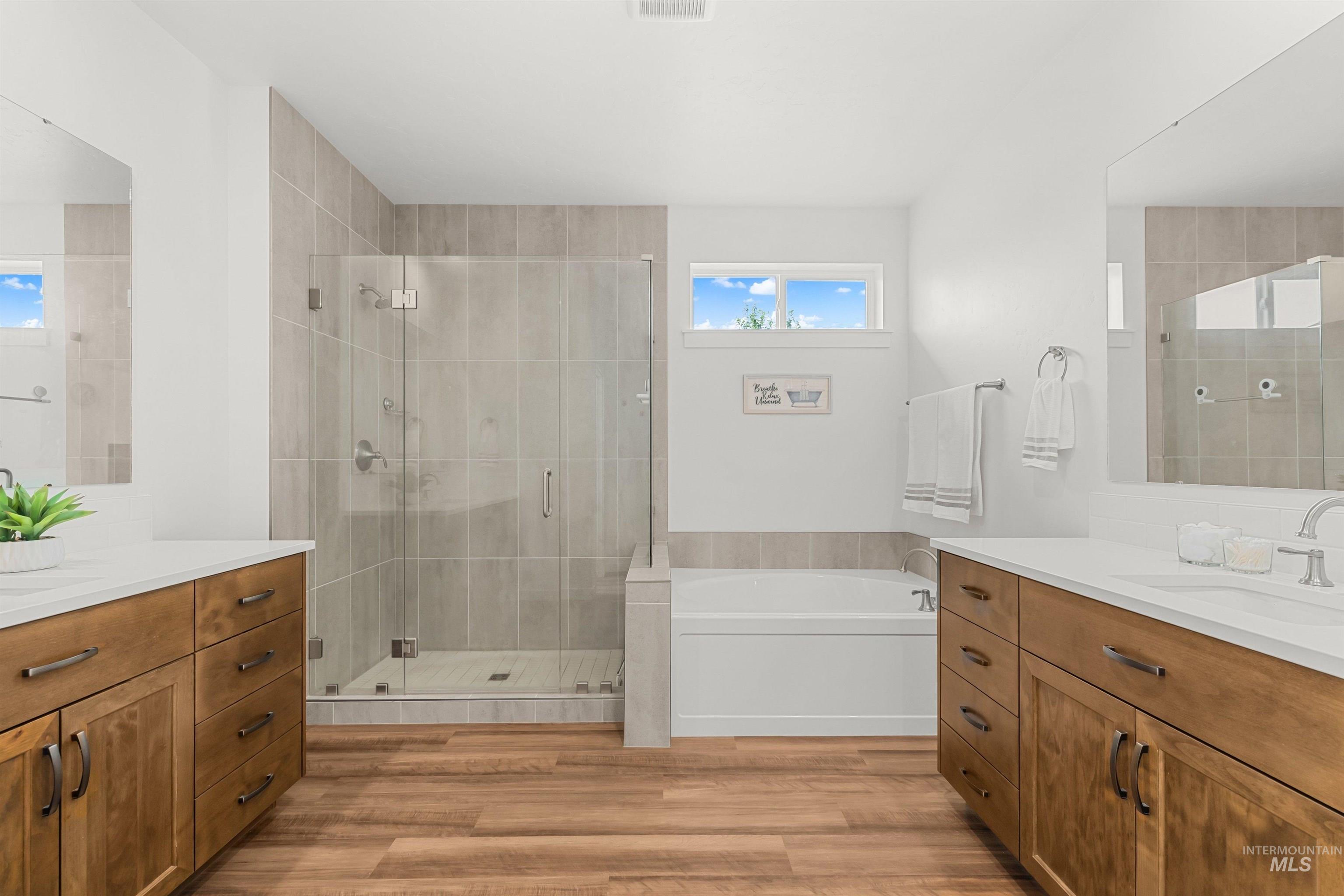 17625 N Eldorado Ave, Nampa, Idaho 83687, 3 Bedrooms, 2.5 Bathrooms, Residential For Sale, Price $675,000, 98999905