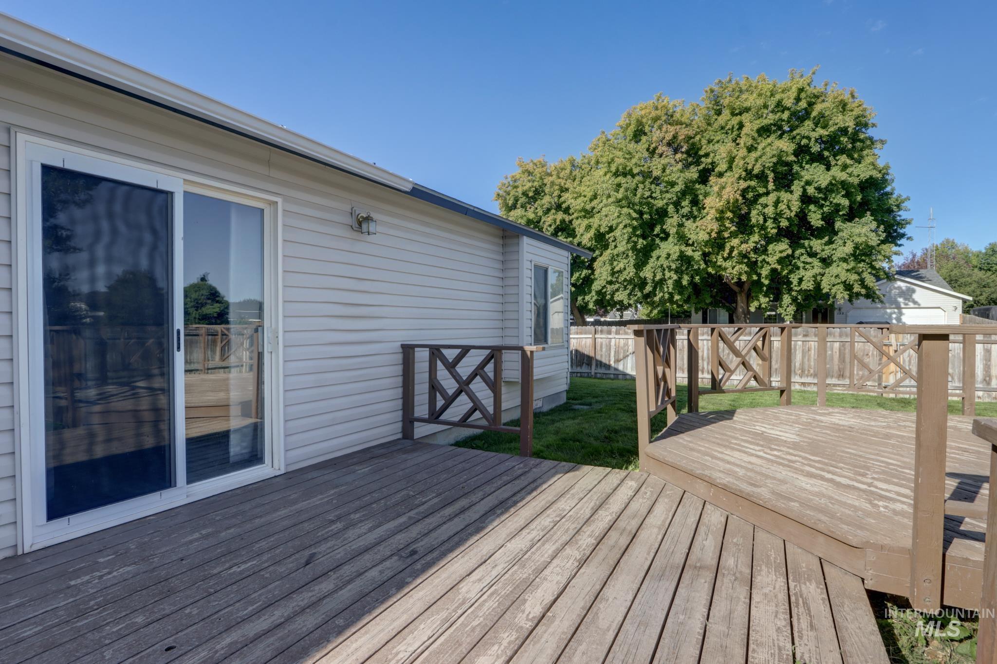 1914 W Curlew, Nampa, Idaho 83651, 3 Bedrooms, 2 Bathrooms, Residential For Sale, Price $334,900, 98999906