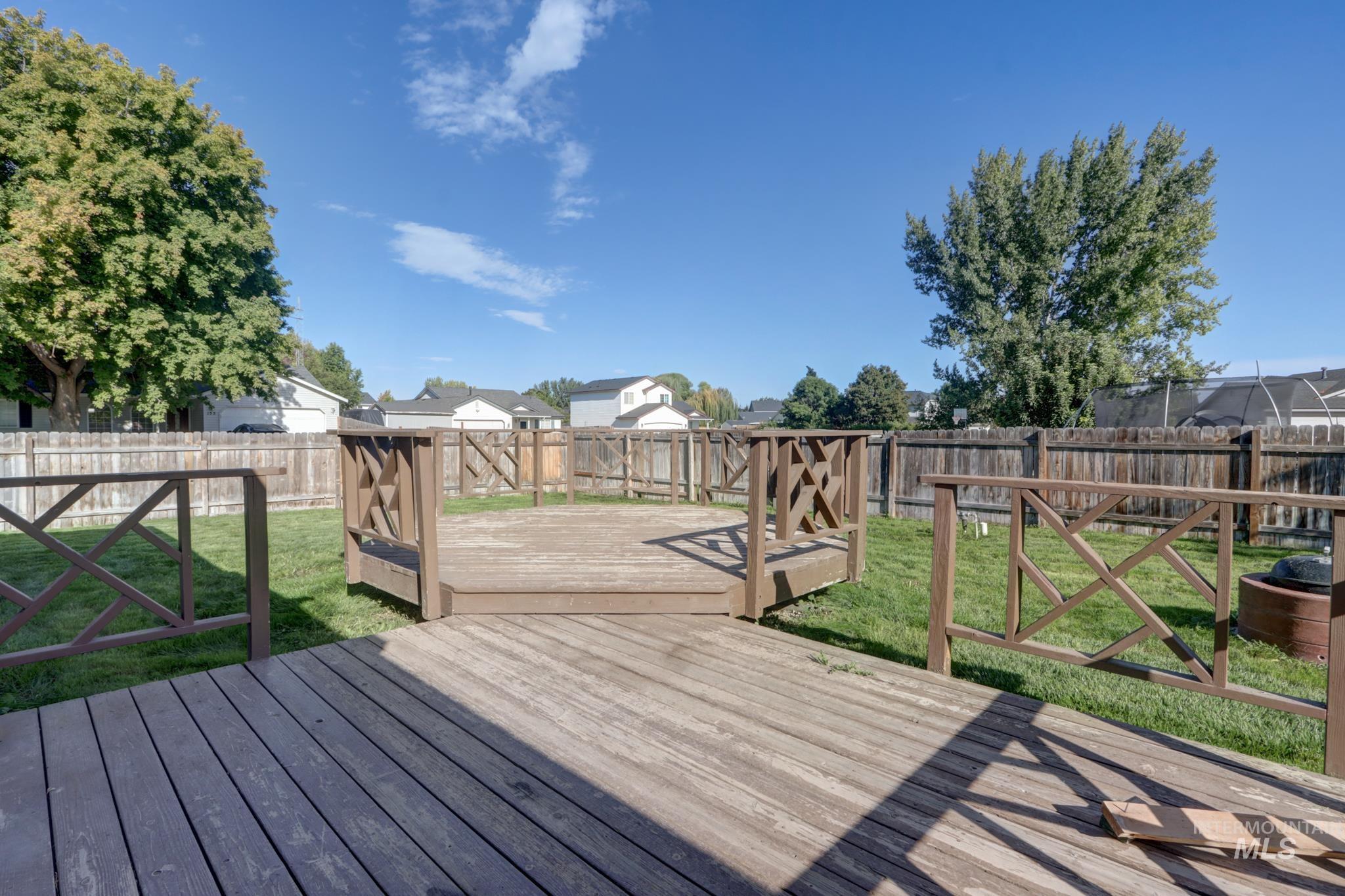 1914 W Curlew, Nampa, Idaho 83651, 3 Bedrooms, 2 Bathrooms, Residential For Sale, Price $334,900, 98999906