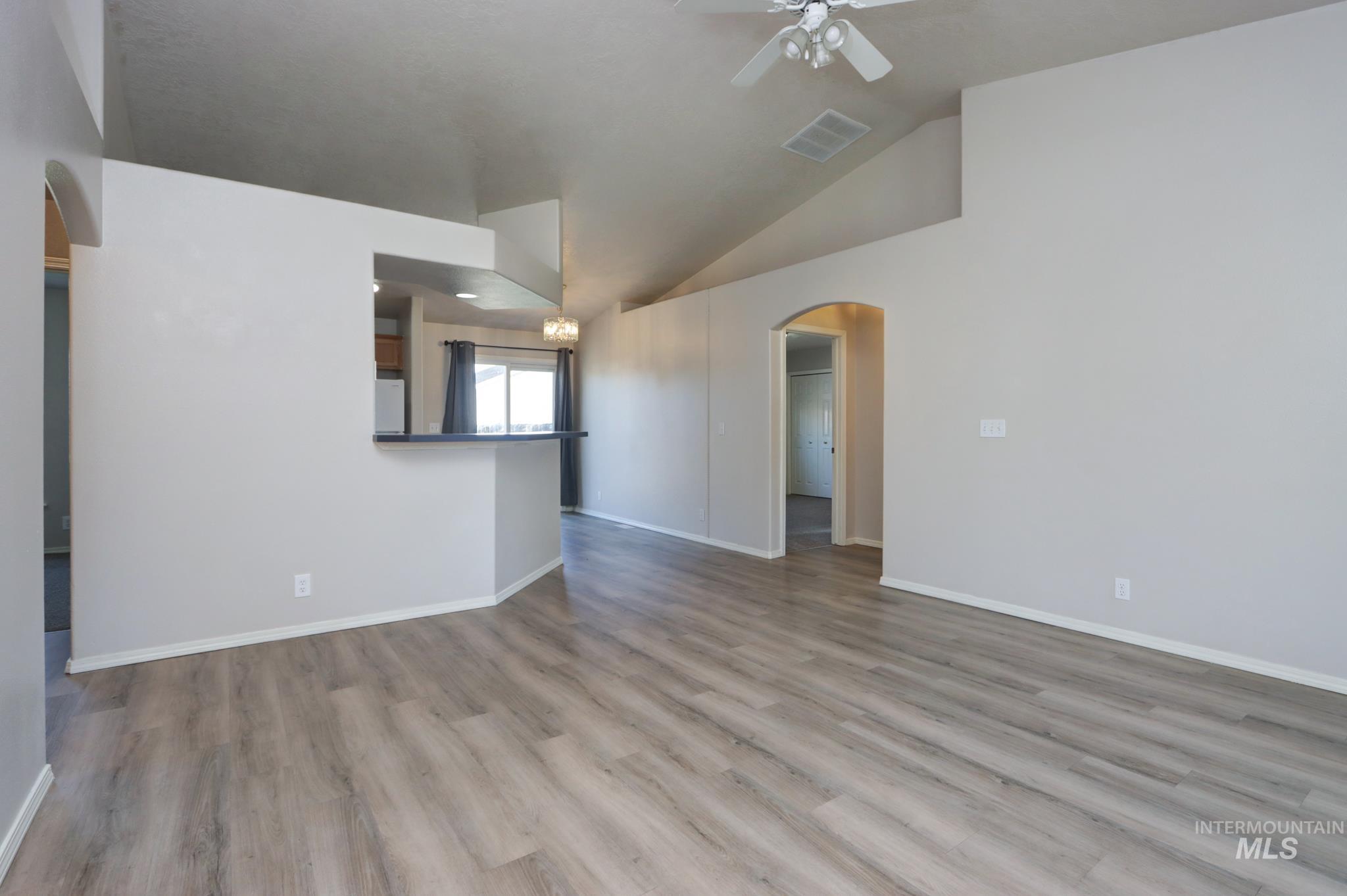 1914 W Curlew, Nampa, Idaho 83651, 3 Bedrooms, 2 Bathrooms, Residential For Sale, Price $334,900, 98999906