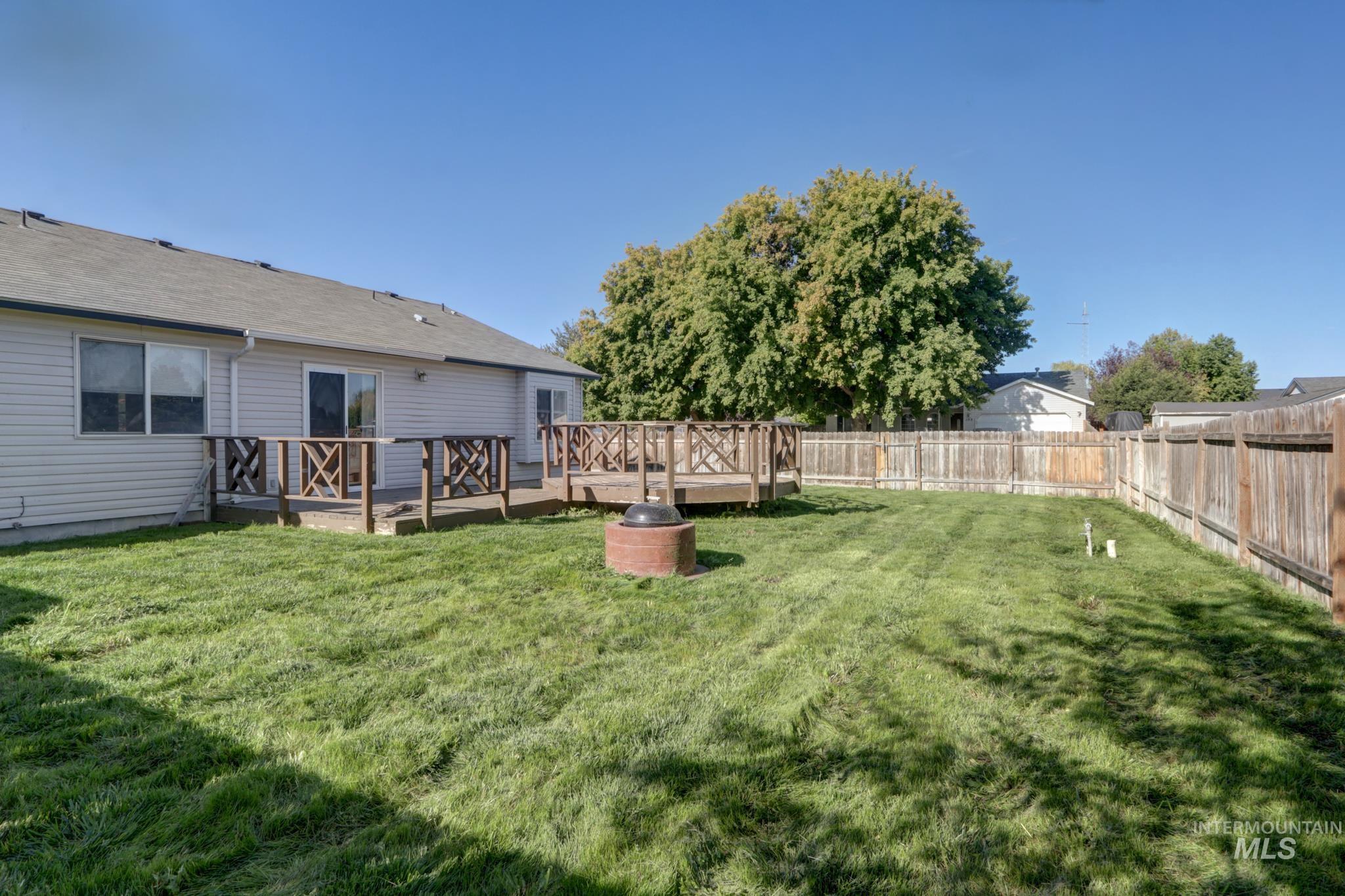1914 W Curlew, Nampa, Idaho 83651, 3 Bedrooms, 2 Bathrooms, Residential For Sale, Price $334,900, 98999906