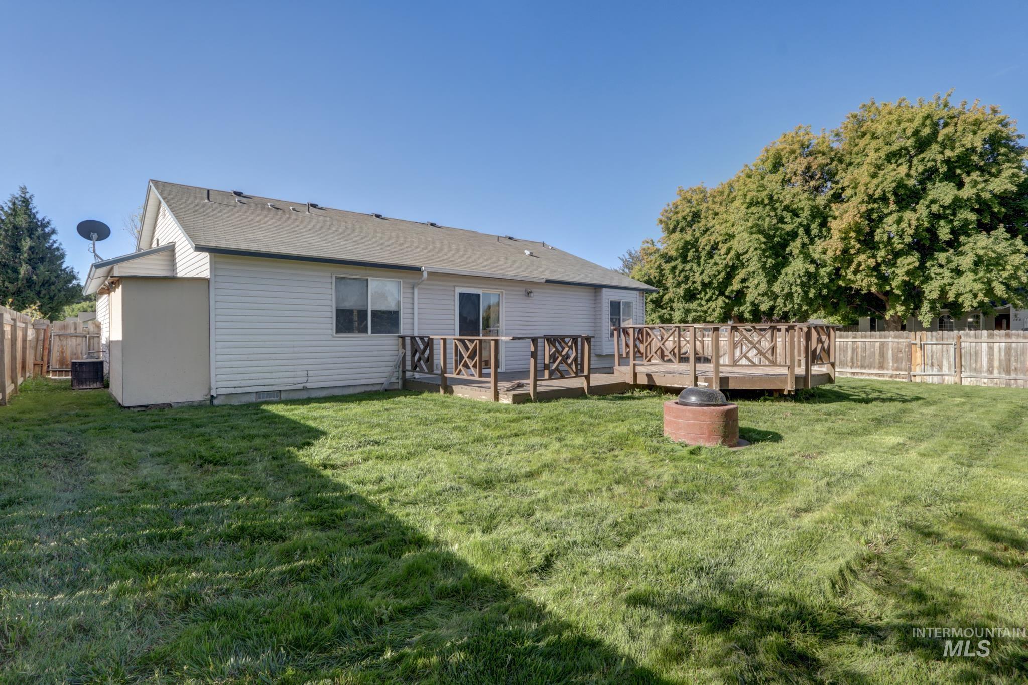 1914 W Curlew, Nampa, Idaho 83651, 3 Bedrooms, 2 Bathrooms, Residential For Sale, Price $334,900, 98999906