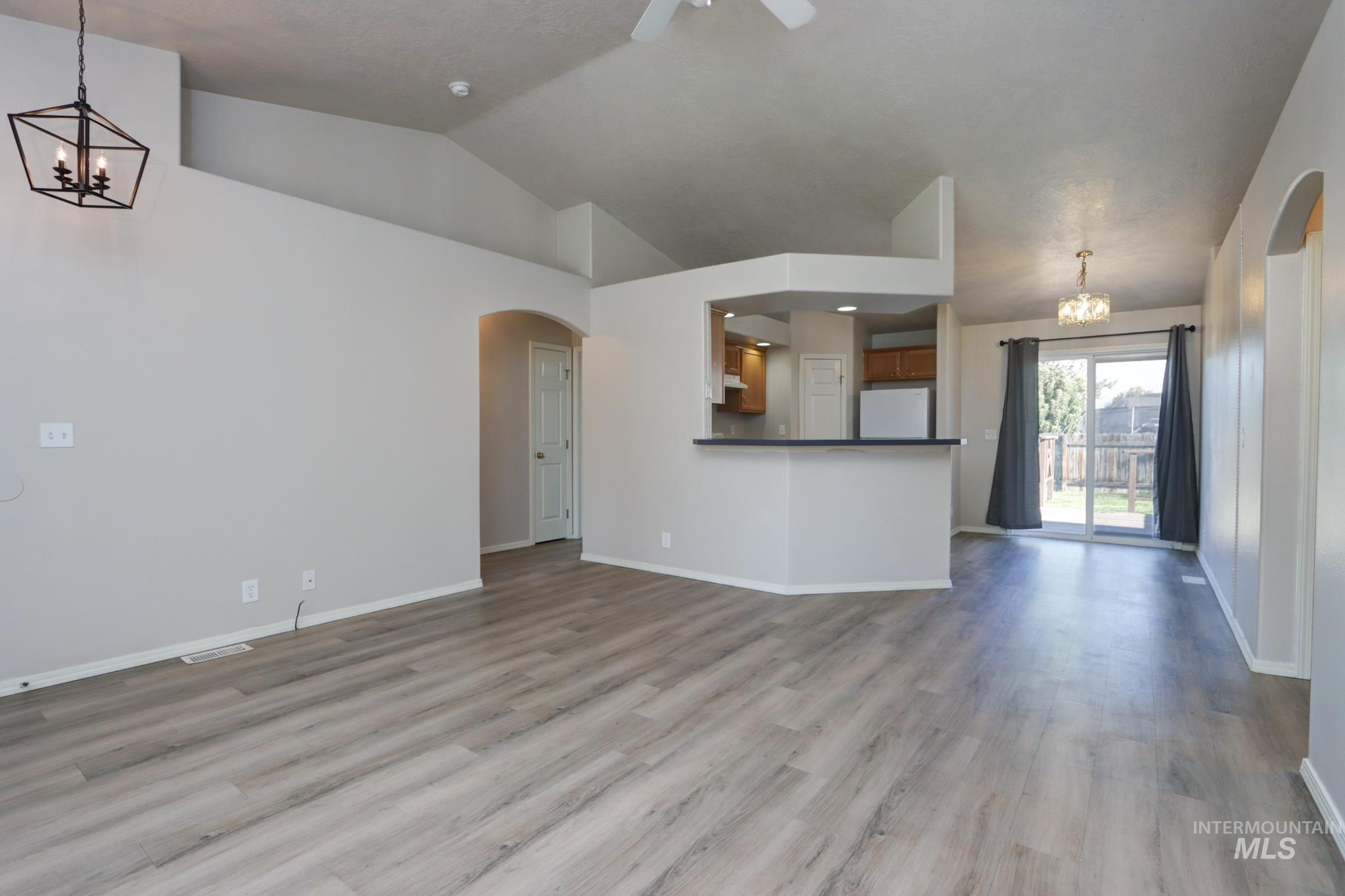 1914 W Curlew, Nampa, Idaho 83651, 3 Bedrooms, 2 Bathrooms, Residential For Sale, Price $334,900, 98999906
