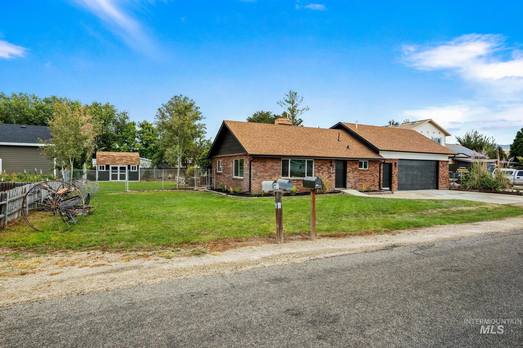 10520 W Arnold Rd, Boise, Idaho 83714, 4 Bedrooms, 3 Bathrooms, Residential For Sale, Price $600,000, 98999907