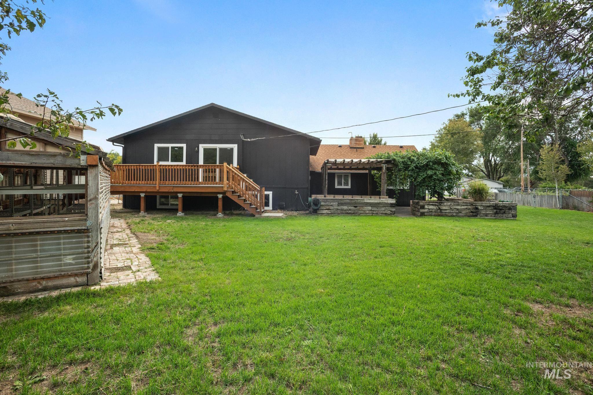 10520 W Arnold Rd, Boise, Idaho 83714, 4 Bedrooms, 3 Bathrooms, Residential For Sale, Price $600,000, 98999907