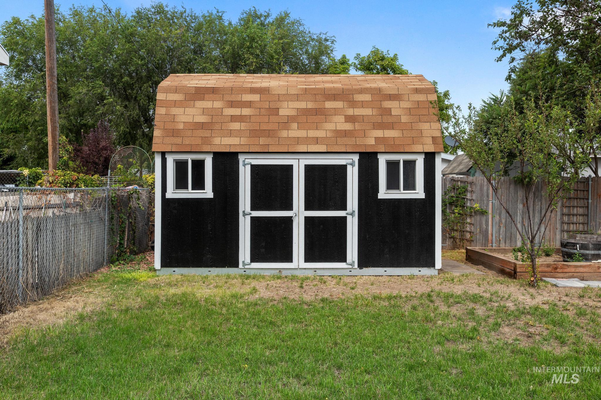 10520 W Arnold Rd, Boise, Idaho 83714, 4 Bedrooms, 3 Bathrooms, Residential For Sale, Price $600,000, 98999907