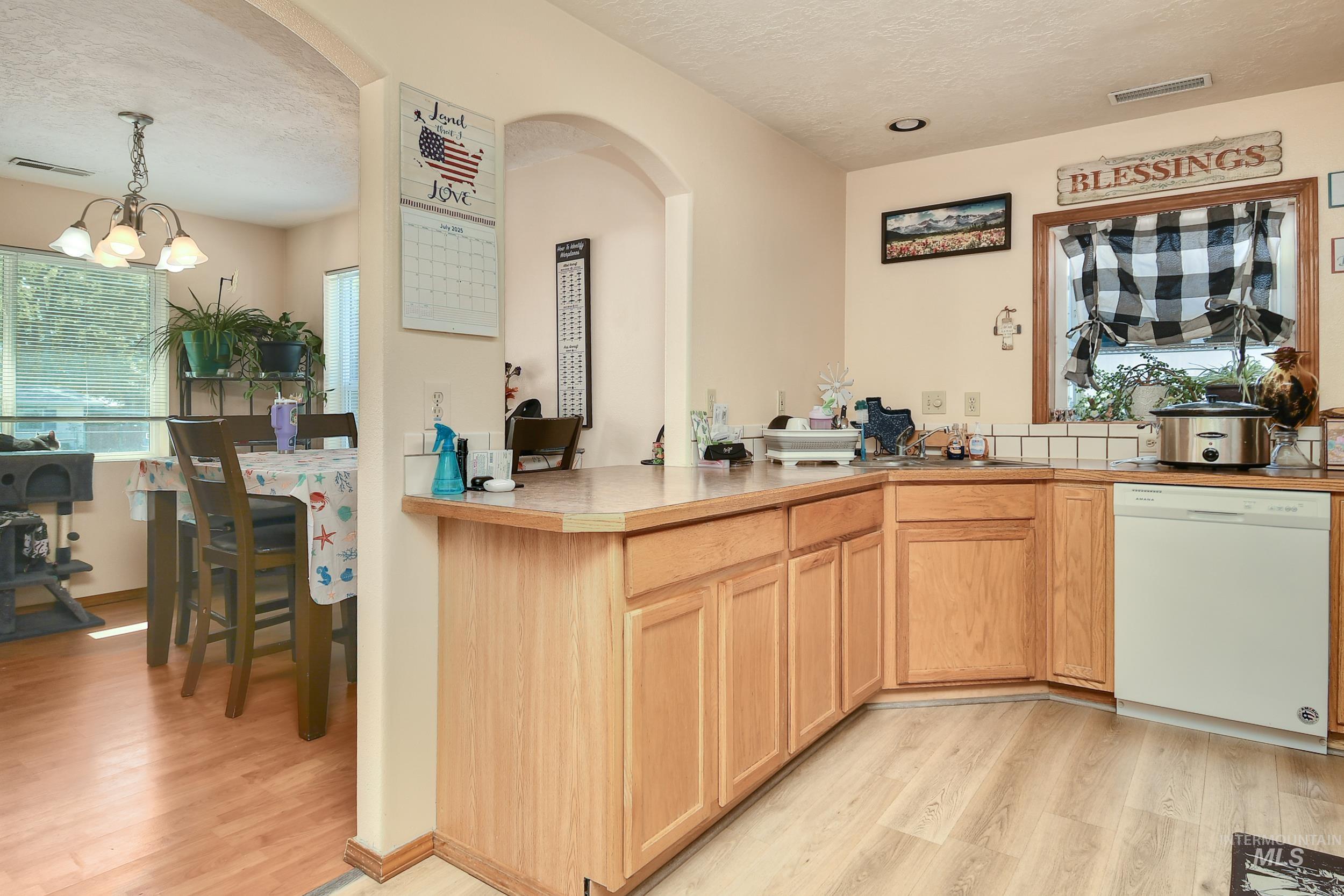 4382 N Adams St, Garden City, Idaho 83714, 2 Bedrooms, 2 Bathrooms, Residential For Sale, Price $369,000, 98999910