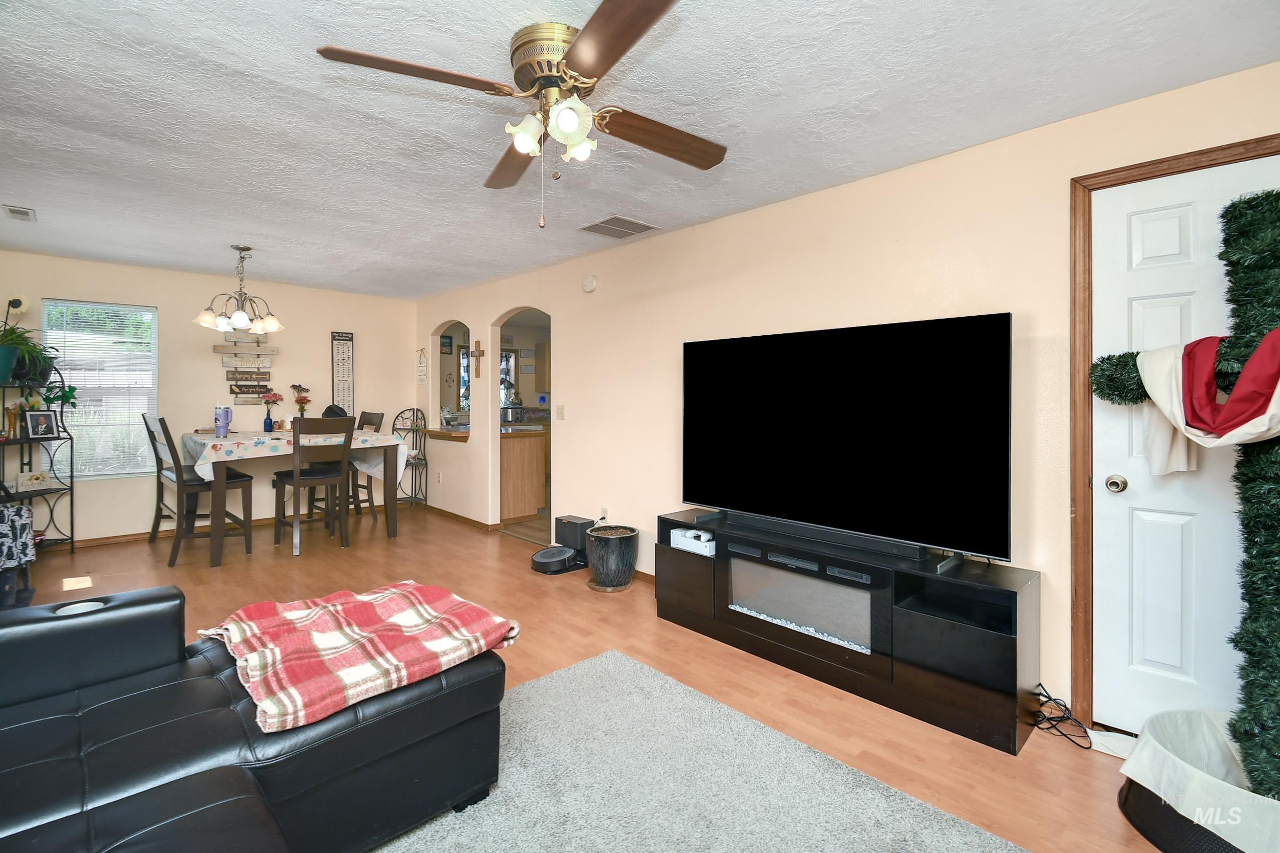 4382 N Adams St, Garden City, Idaho 83714, 2 Bedrooms, 2 Bathrooms, Residential For Sale, Price $369,000, 98999910
