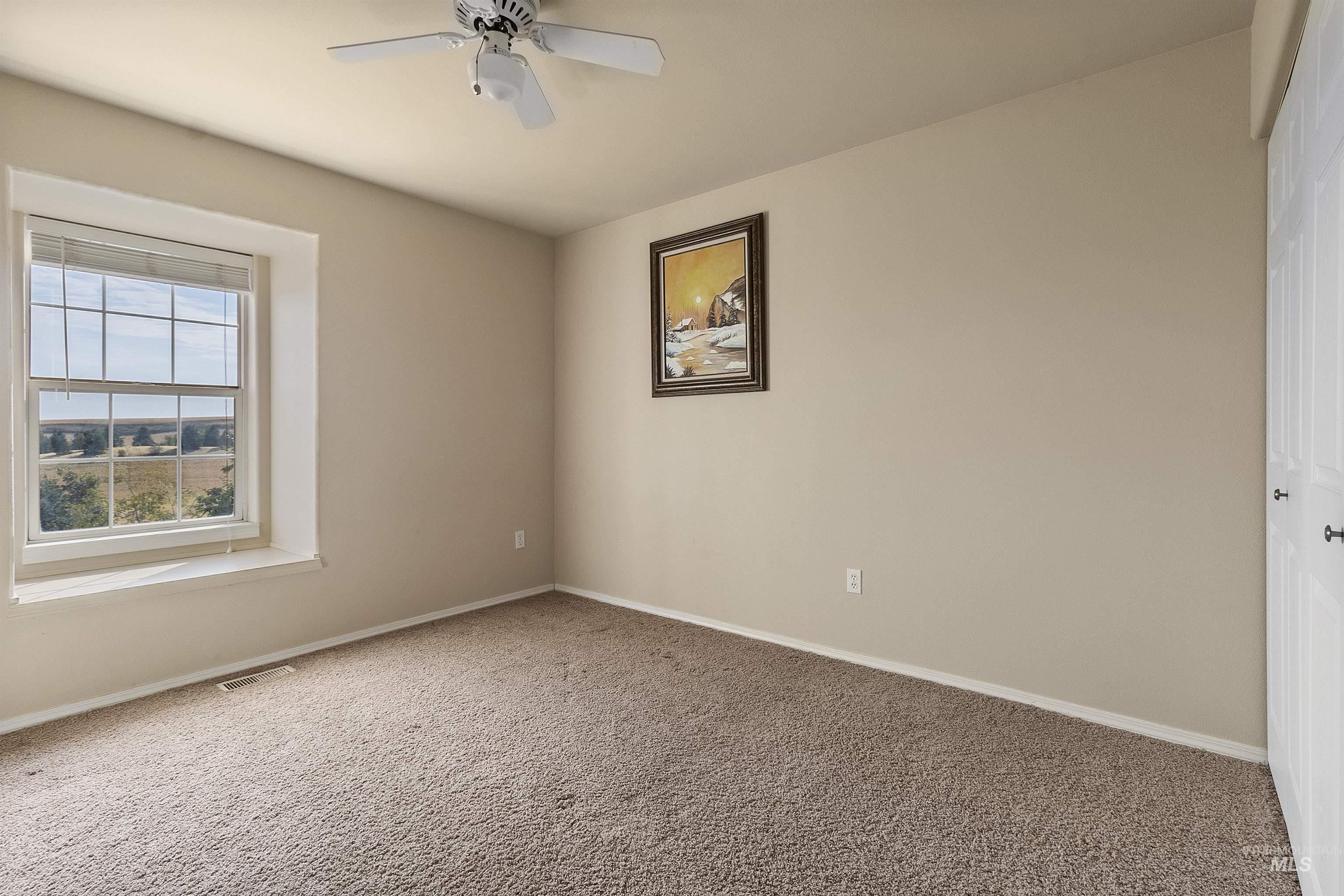 1060 Canterwood, Moscow, Idaho 83843, 5 Bedrooms, 2 Bathrooms, Residential For Sale, Price $699,000,MLS 98999911