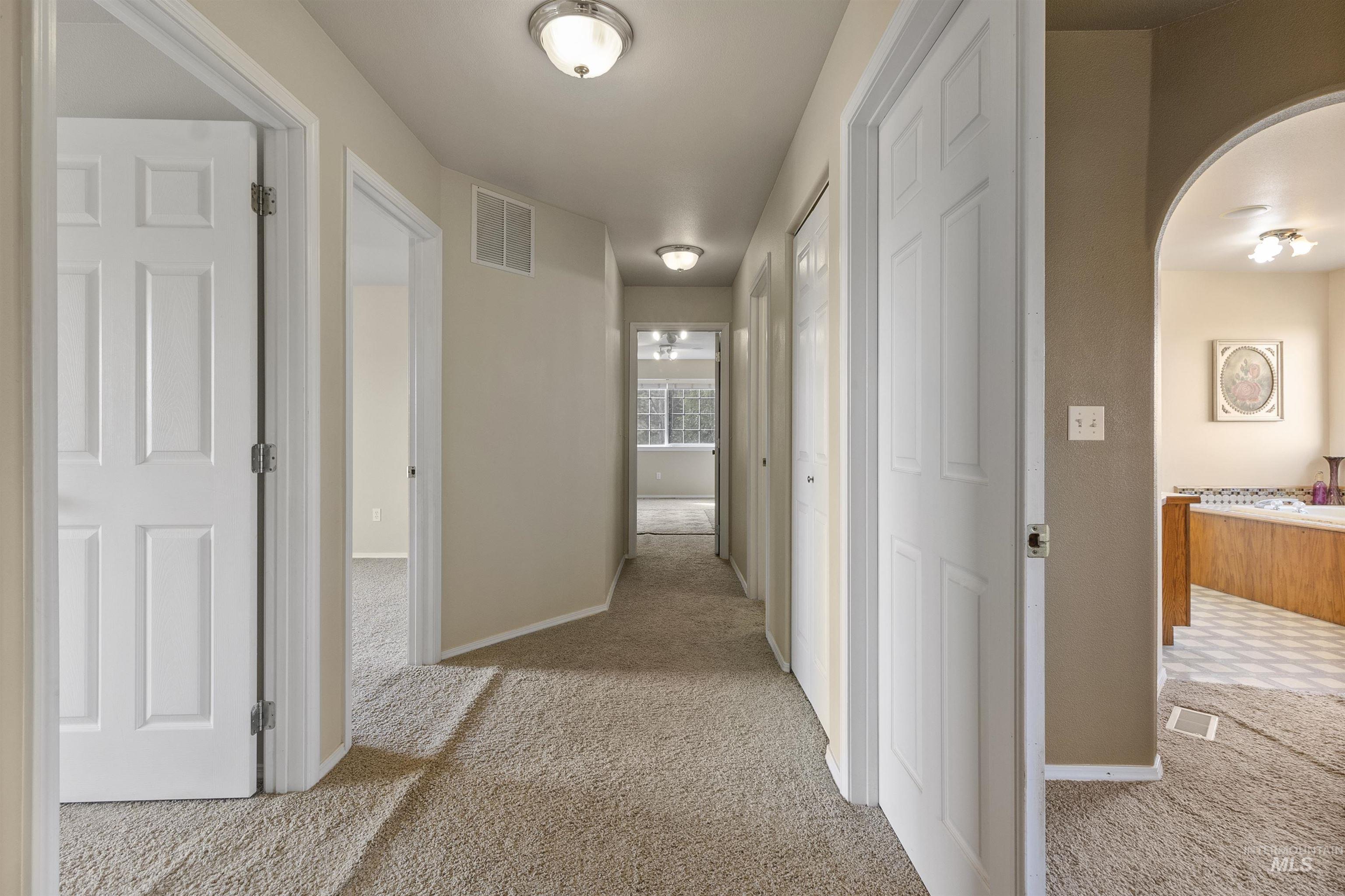 1060 Canterwood, Moscow, Idaho 83843, 5 Bedrooms, 2 Bathrooms, Residential For Sale, Price $699,000,MLS 98999911