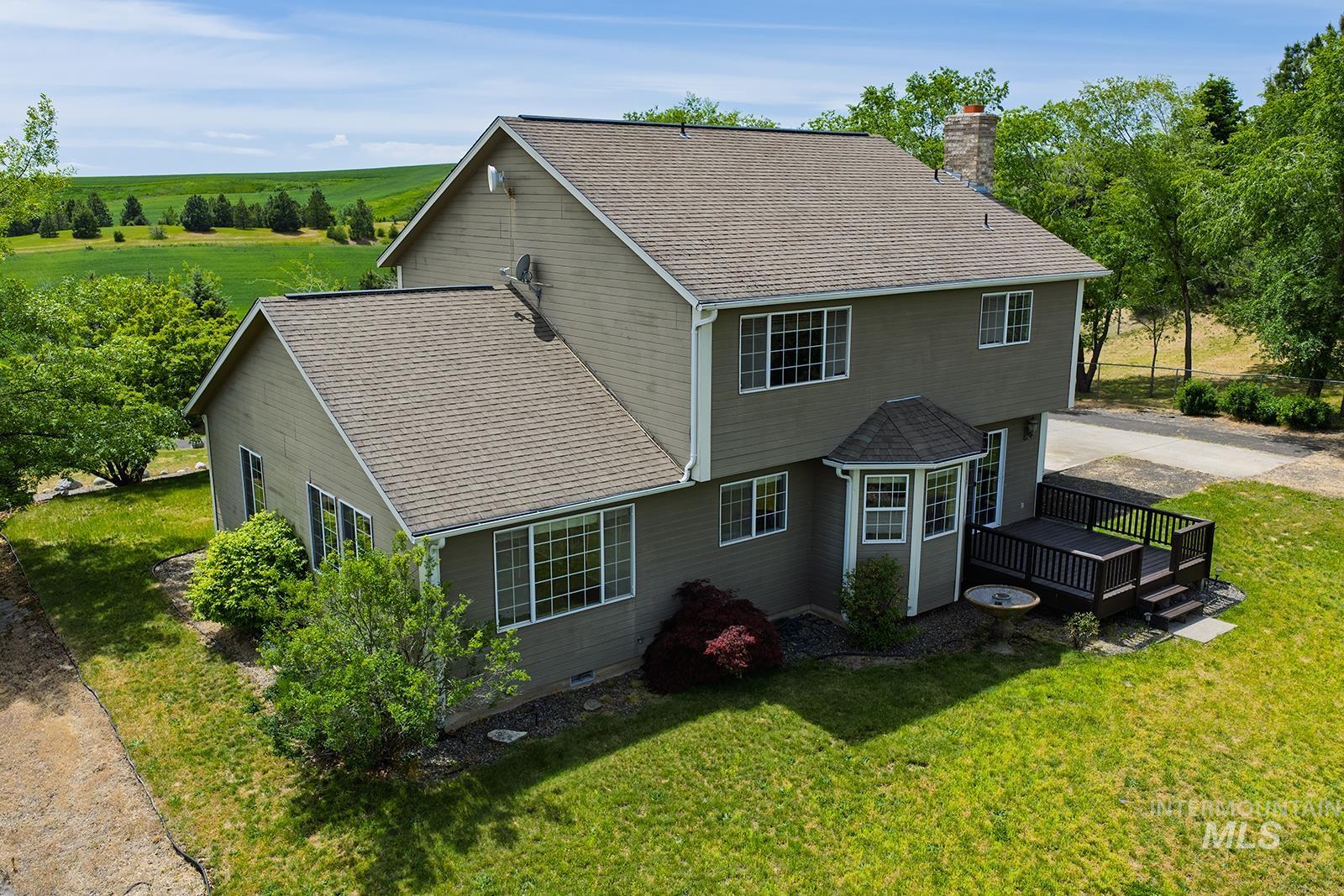 1060 Canterwood, Moscow, Idaho 83843, 5 Bedrooms, 2 Bathrooms, Residential For Sale, Price $699,000,MLS 98999911