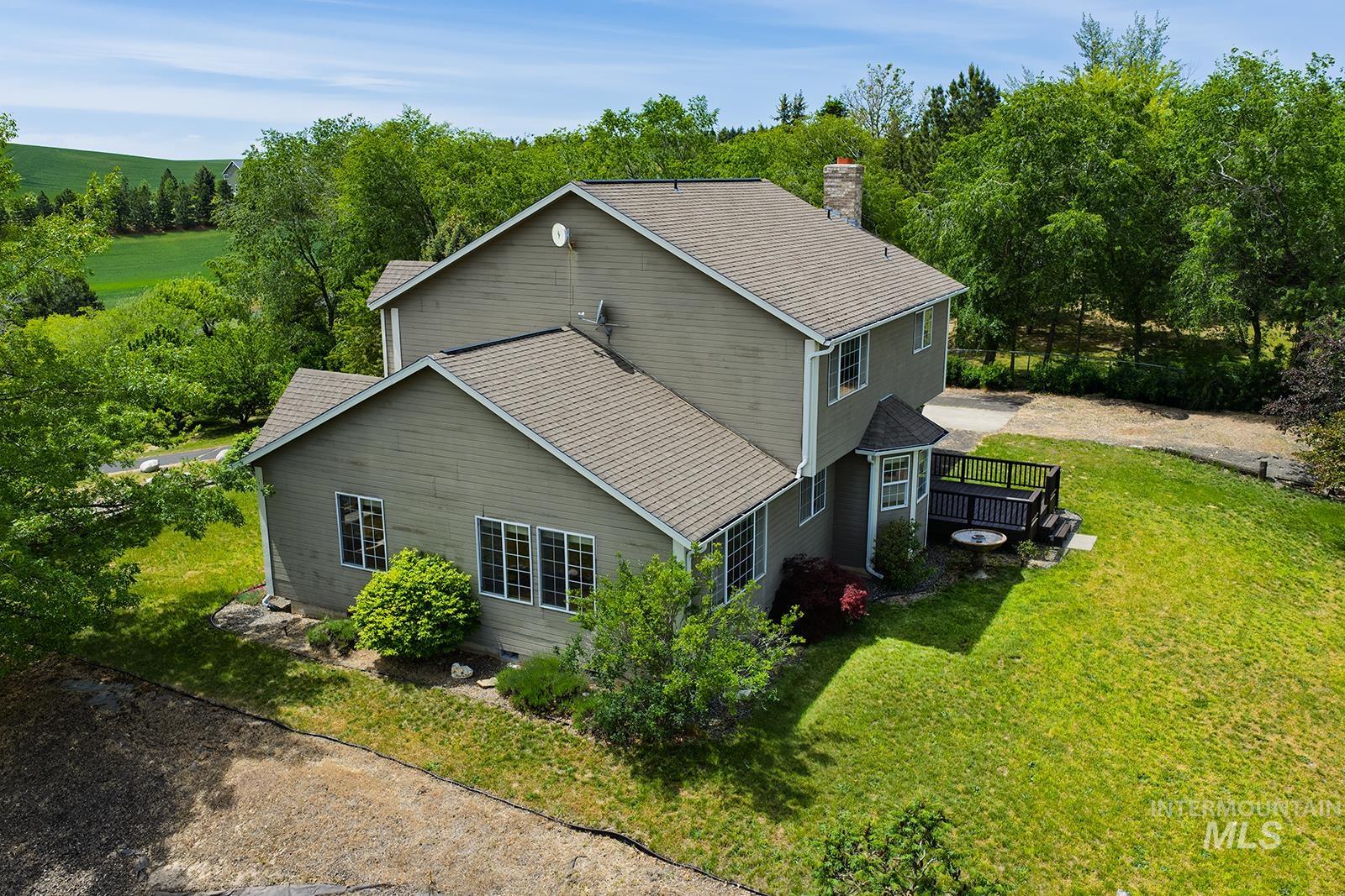 1060 Canterwood, Moscow, Idaho 83843, 5 Bedrooms, 2 Bathrooms, Residential For Sale, Price $699,000,MLS 98999911