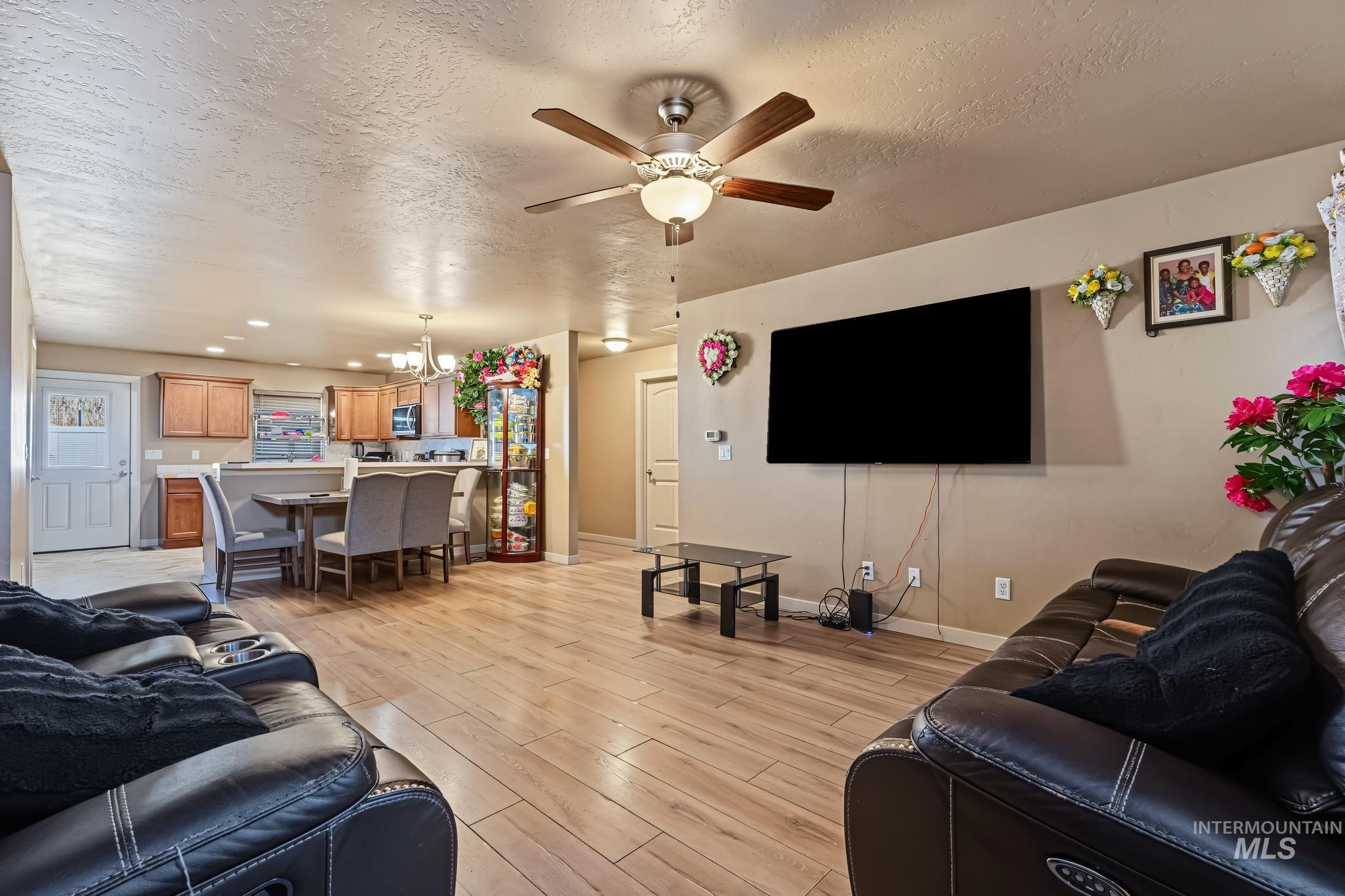 7764 Gary Ln, Boise, Idaho 83714, 4 Bedrooms, 2 Bathrooms, Residential For Sale, Price $450,000, 98999912