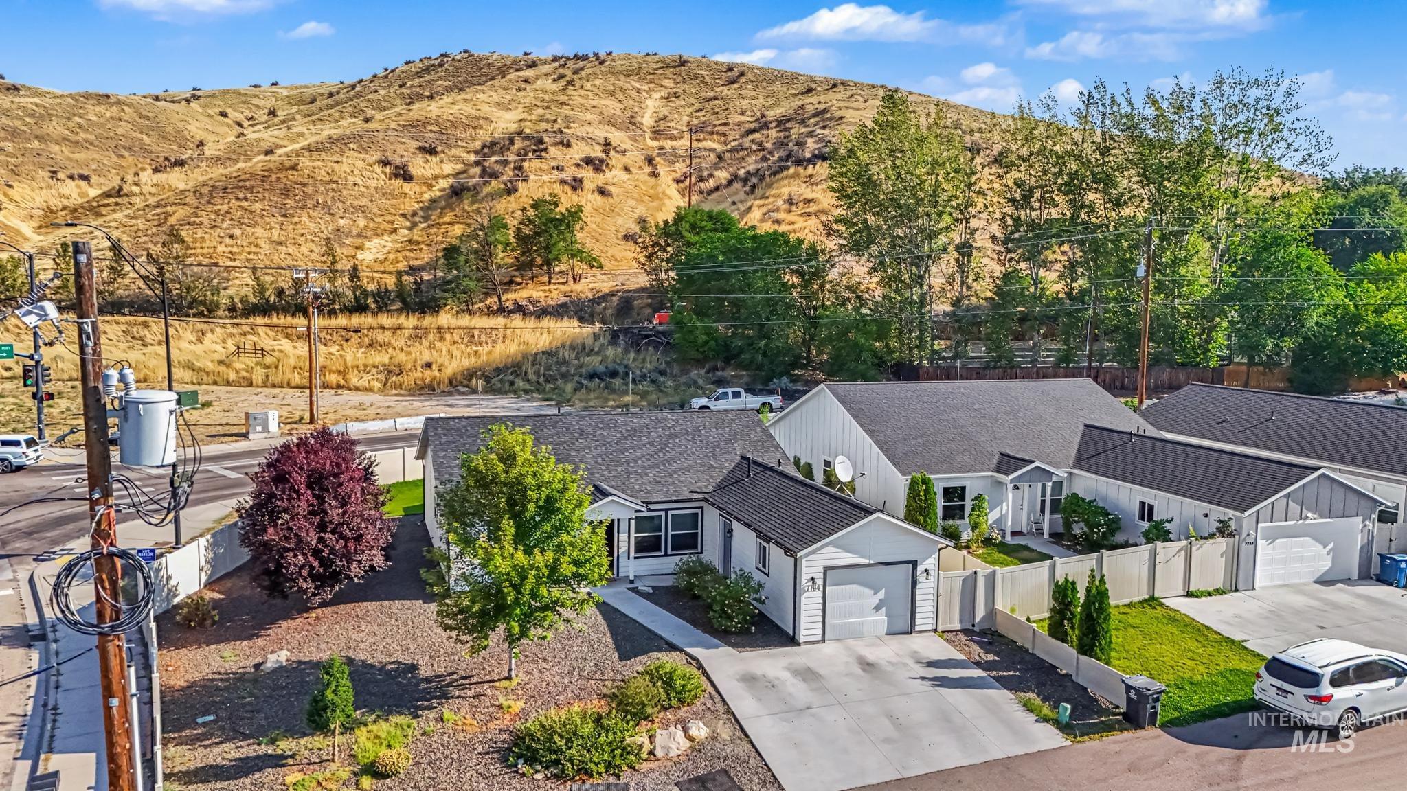 7764 Gary Ln, Boise, Idaho 83714, 4 Bedrooms, 2 Bathrooms, Residential For Sale, Price $450,000, 98999912