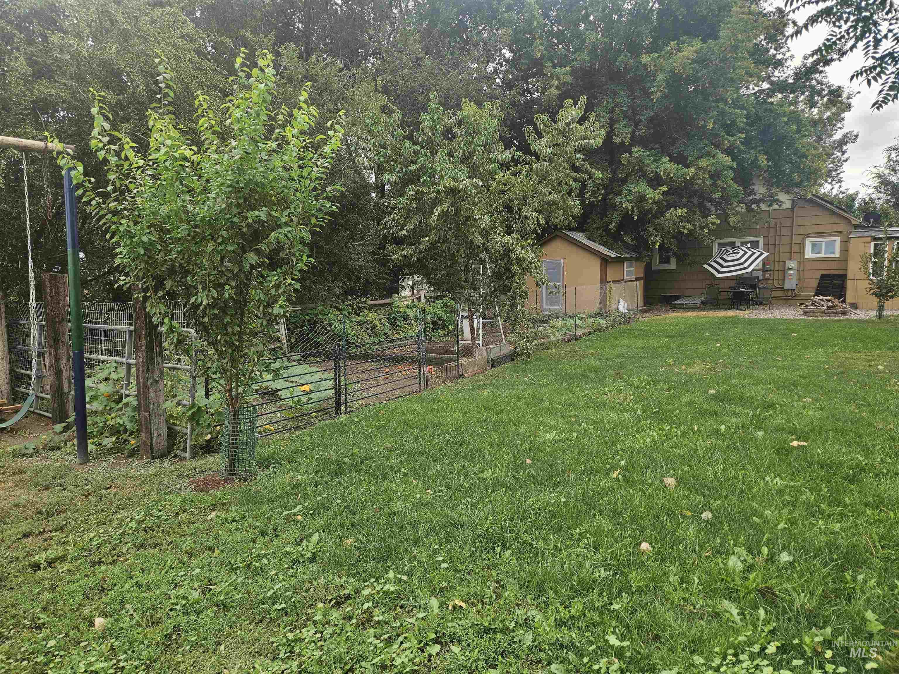 213 W W Montana, Homedale, Idaho 83628, 3 Bedrooms, 1 Bathroom, Residential For Sale, Price $320,000, 98999913