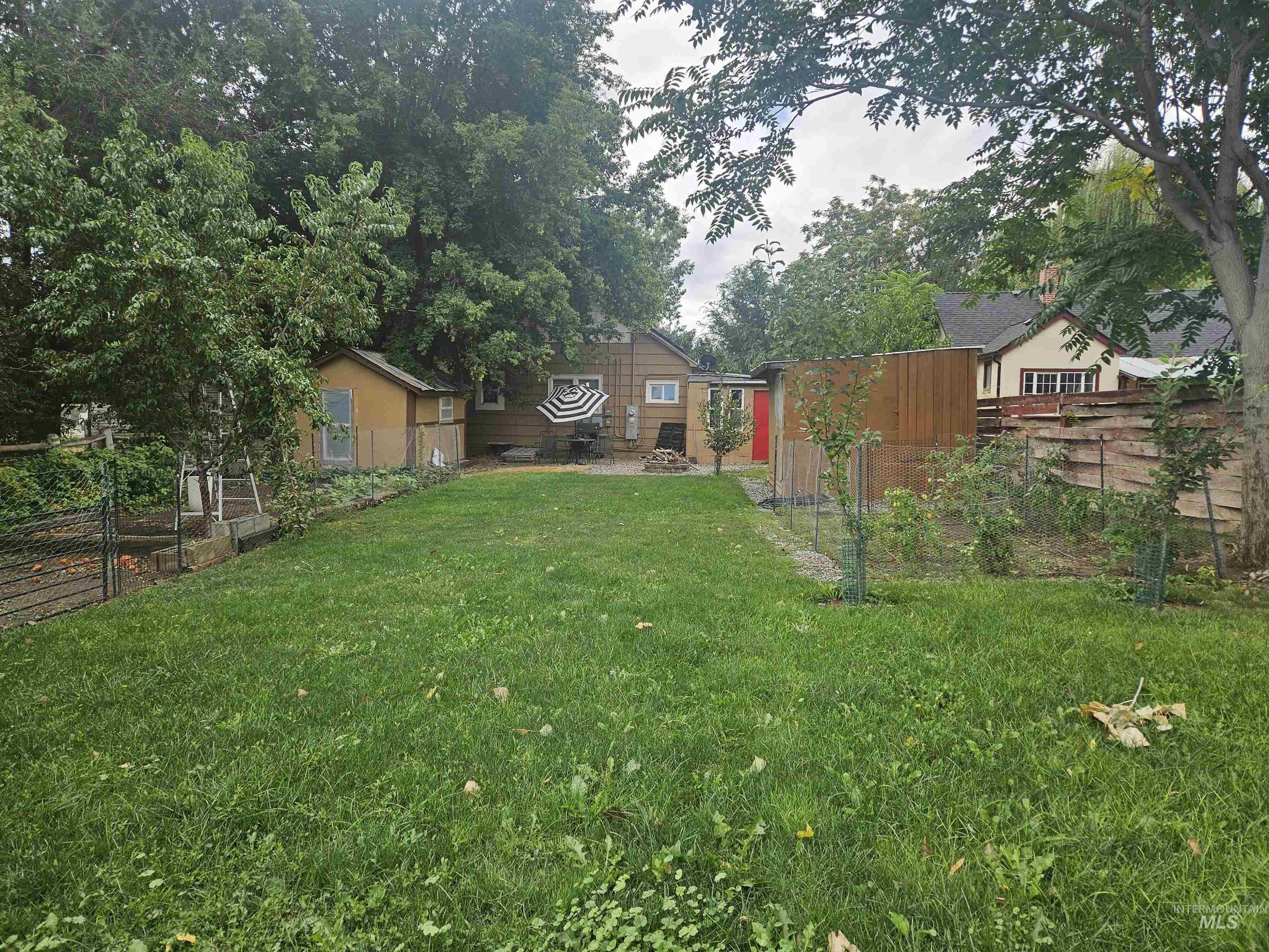 213 W W Montana, Homedale, Idaho 83628, 3 Bedrooms, 1 Bathroom, Residential For Sale, Price $320,000, 98999913
