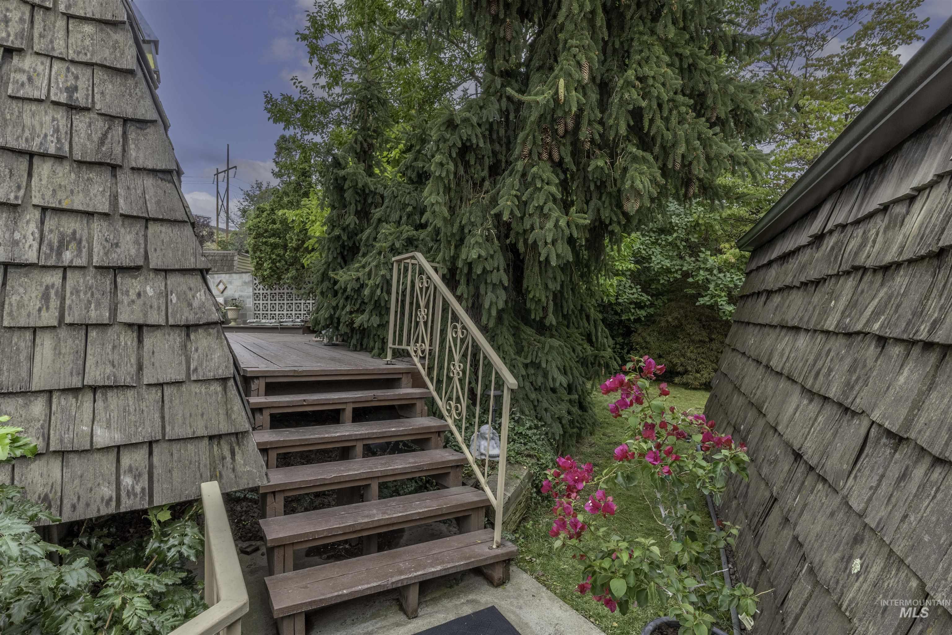 3811 Country Club Dr, Lewiston, Idaho 83501, 4 Bedrooms, 4 Bathrooms, Residential For Sale, Price $794,000,MLS 98999915
