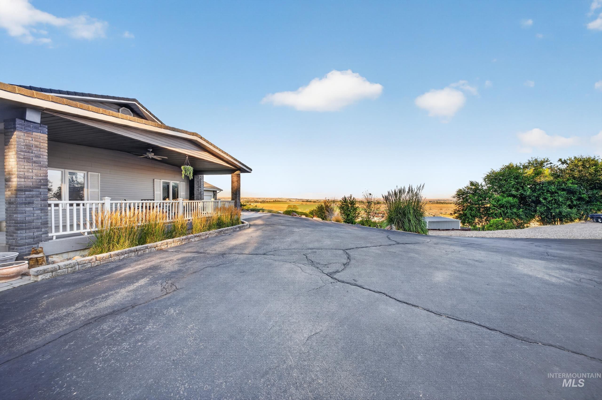 5540 Finley Rd, Fruitland, Idaho 83619, 3 Bedrooms, 2 Bathrooms, Residential For Sale, Price $1,350,000, 98999916